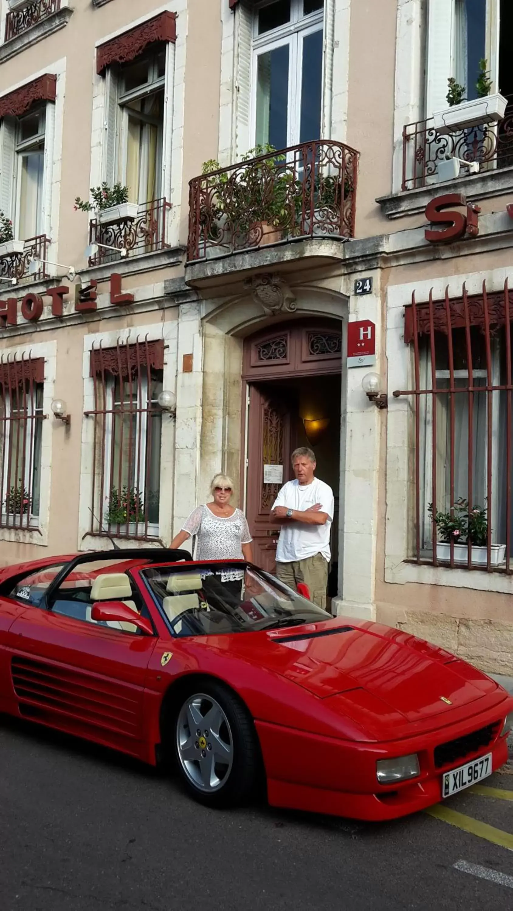 Property building, Facade/Entrance in Hotel Saint Jean