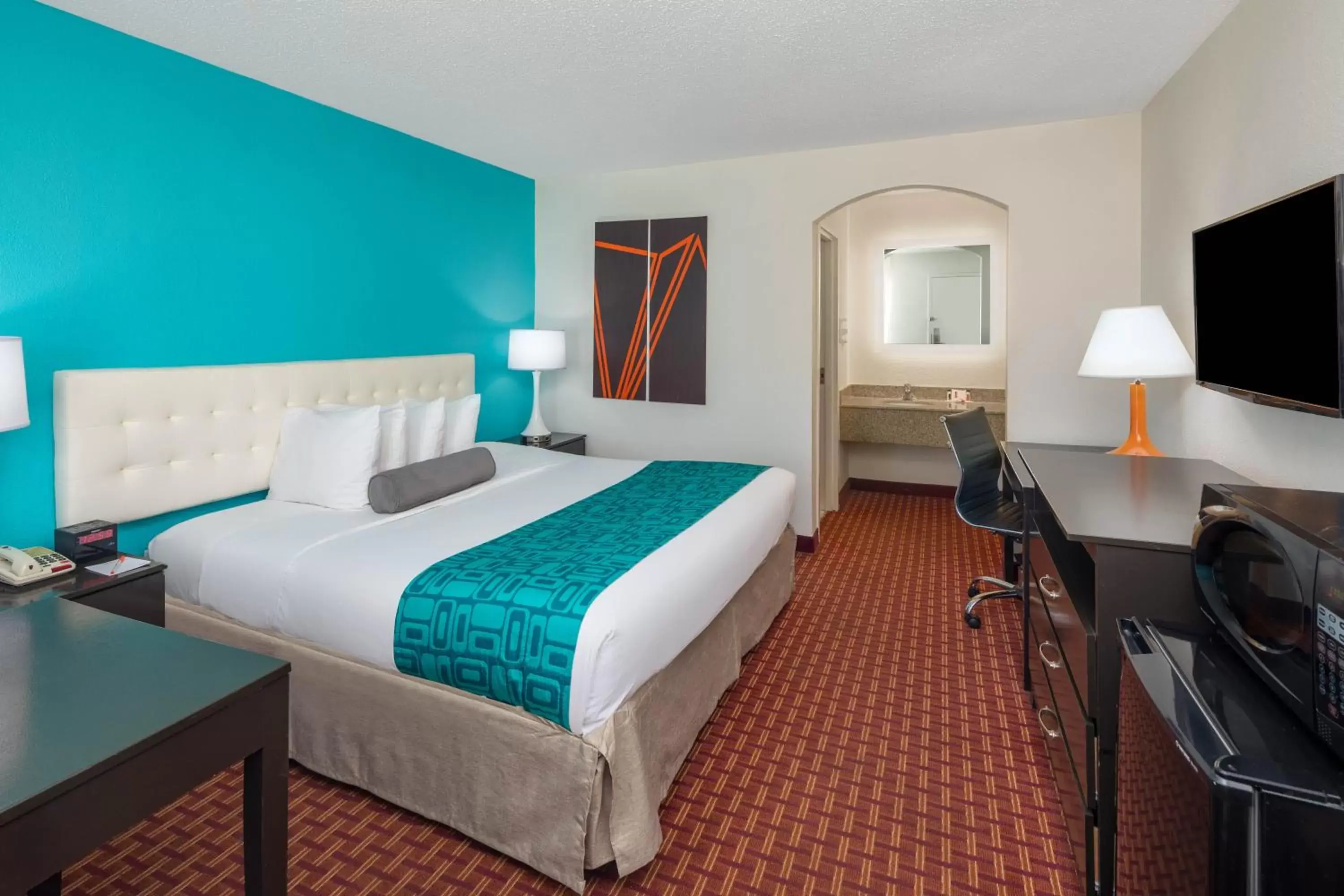 Bed in Howard Johnson by Wyndham Rock Hill
