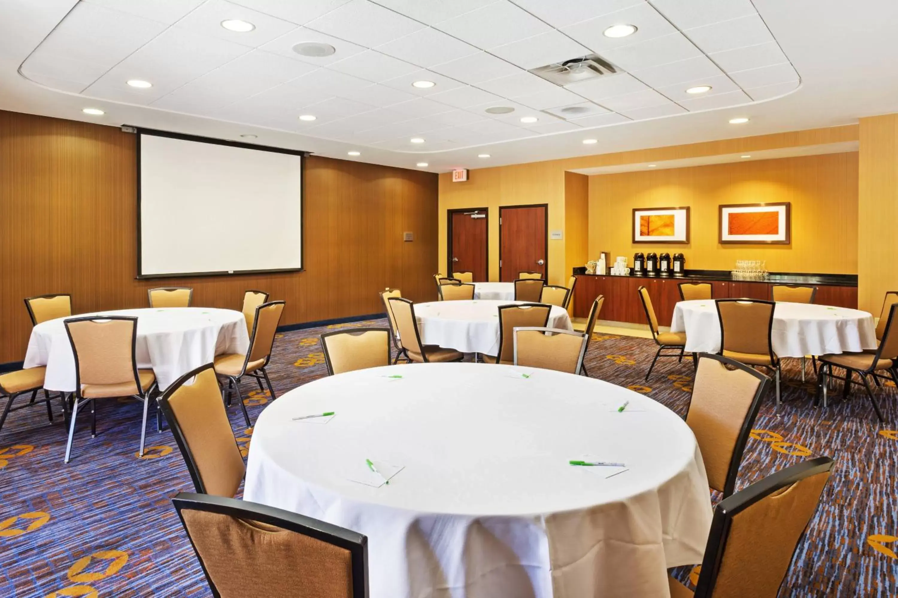 Meeting/conference room in Courtyard by Marriott Knoxville Airport Alcoa