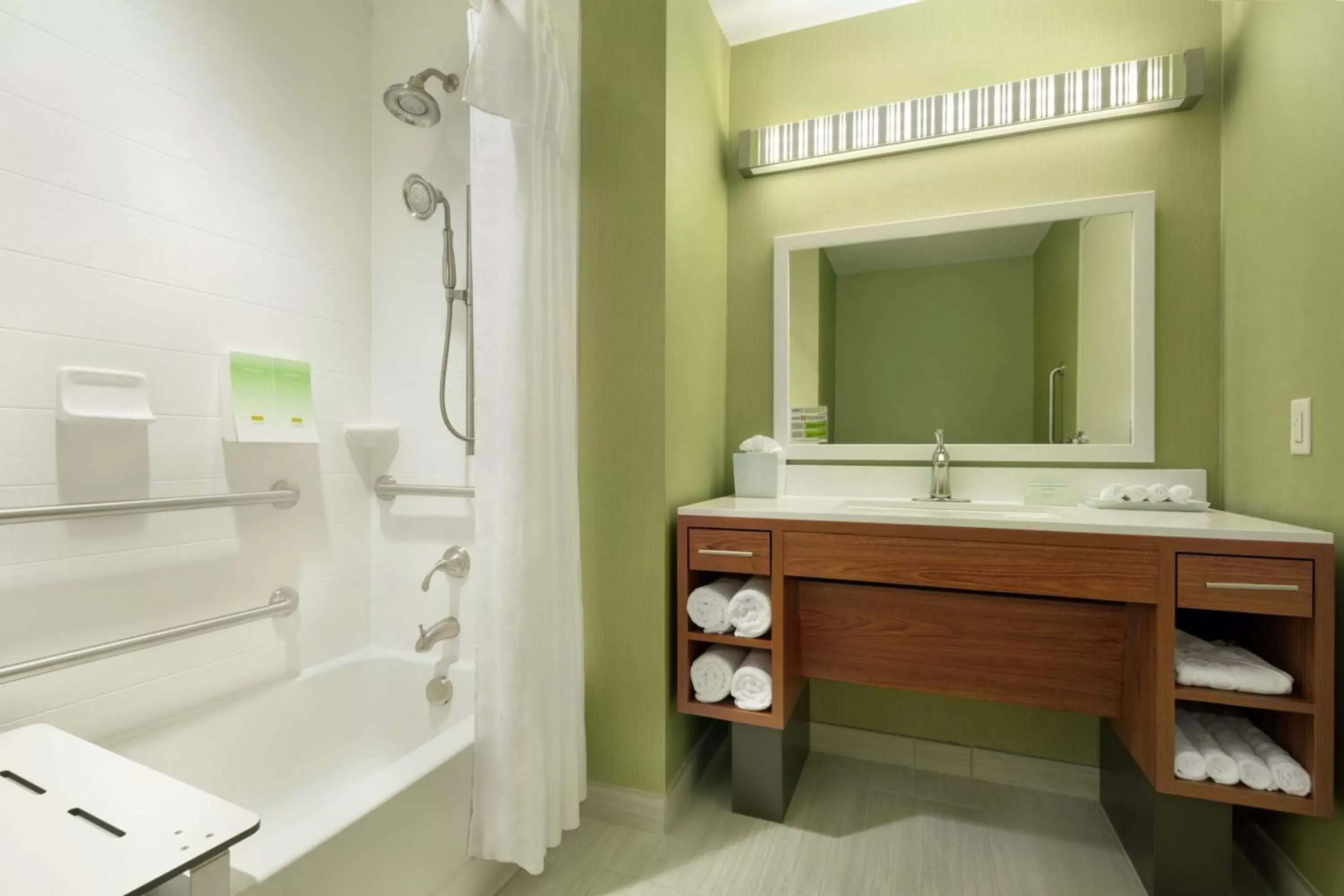 Bathroom in Home2 Suites by Hilton Minneapolis Bloomington