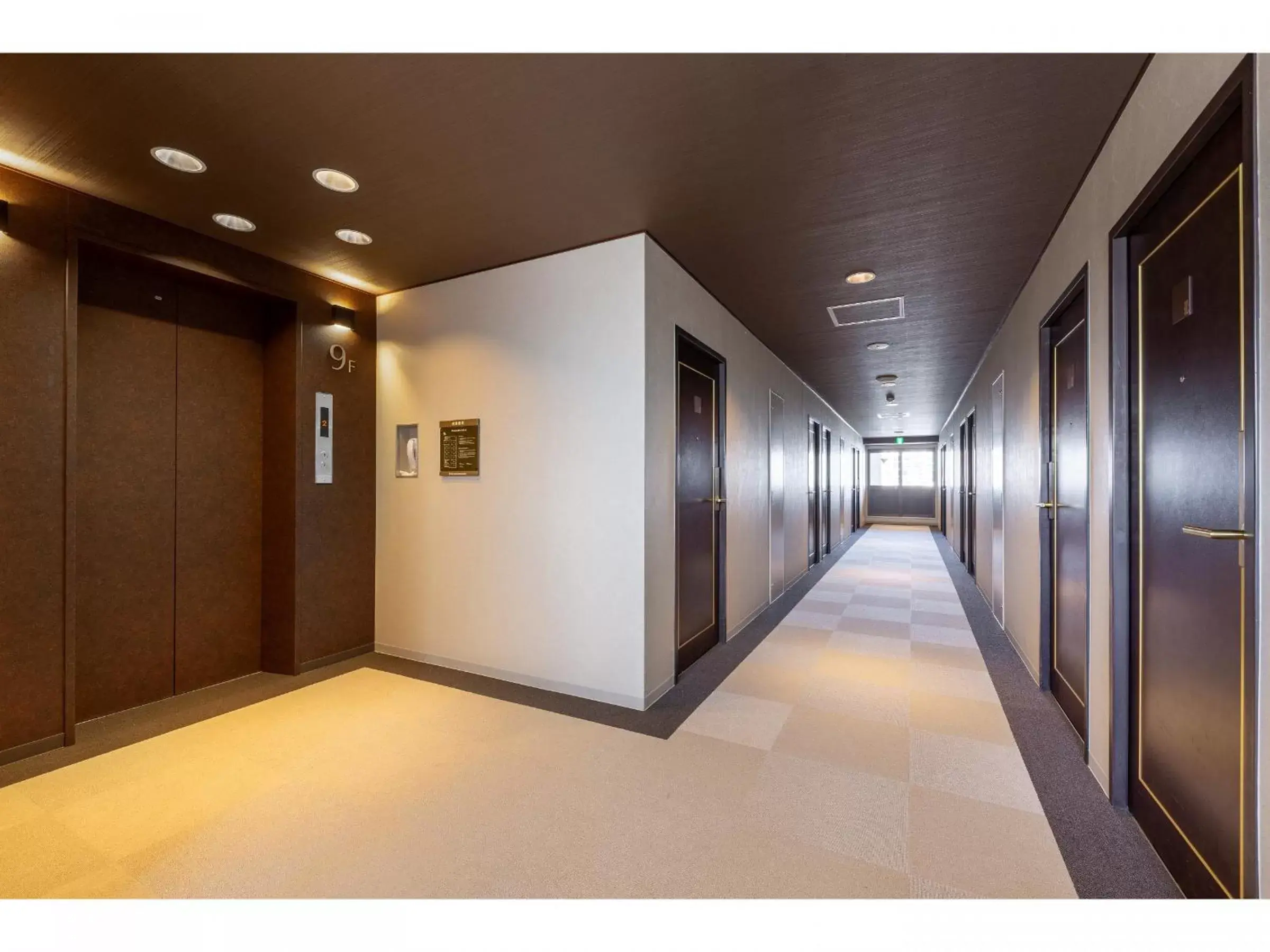 elevator in The OneFive Marine Fukuoka elevator in The OneFive Marine Fukuoka