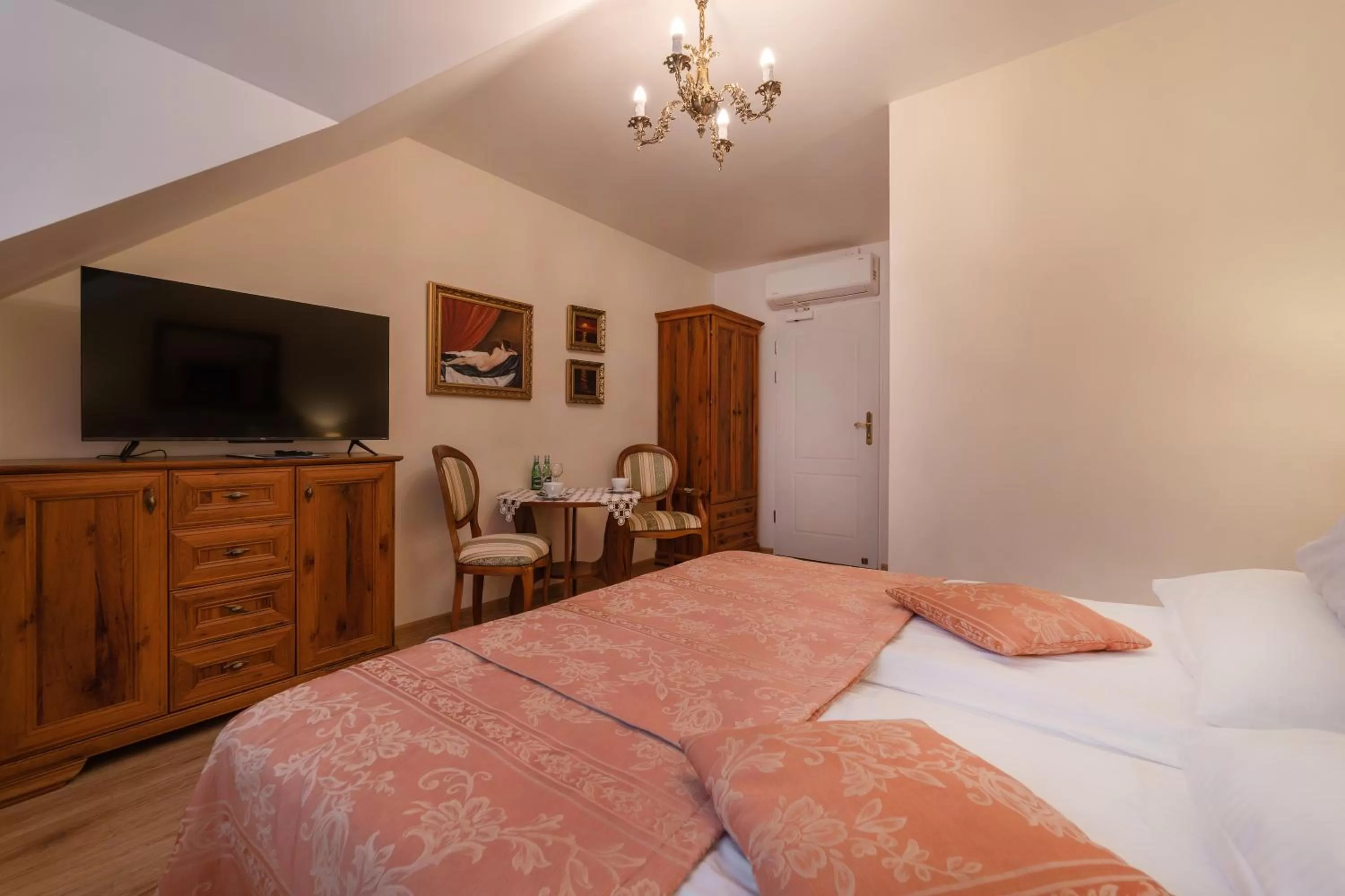 Bed in Pensjonat & Restauracja Admirał