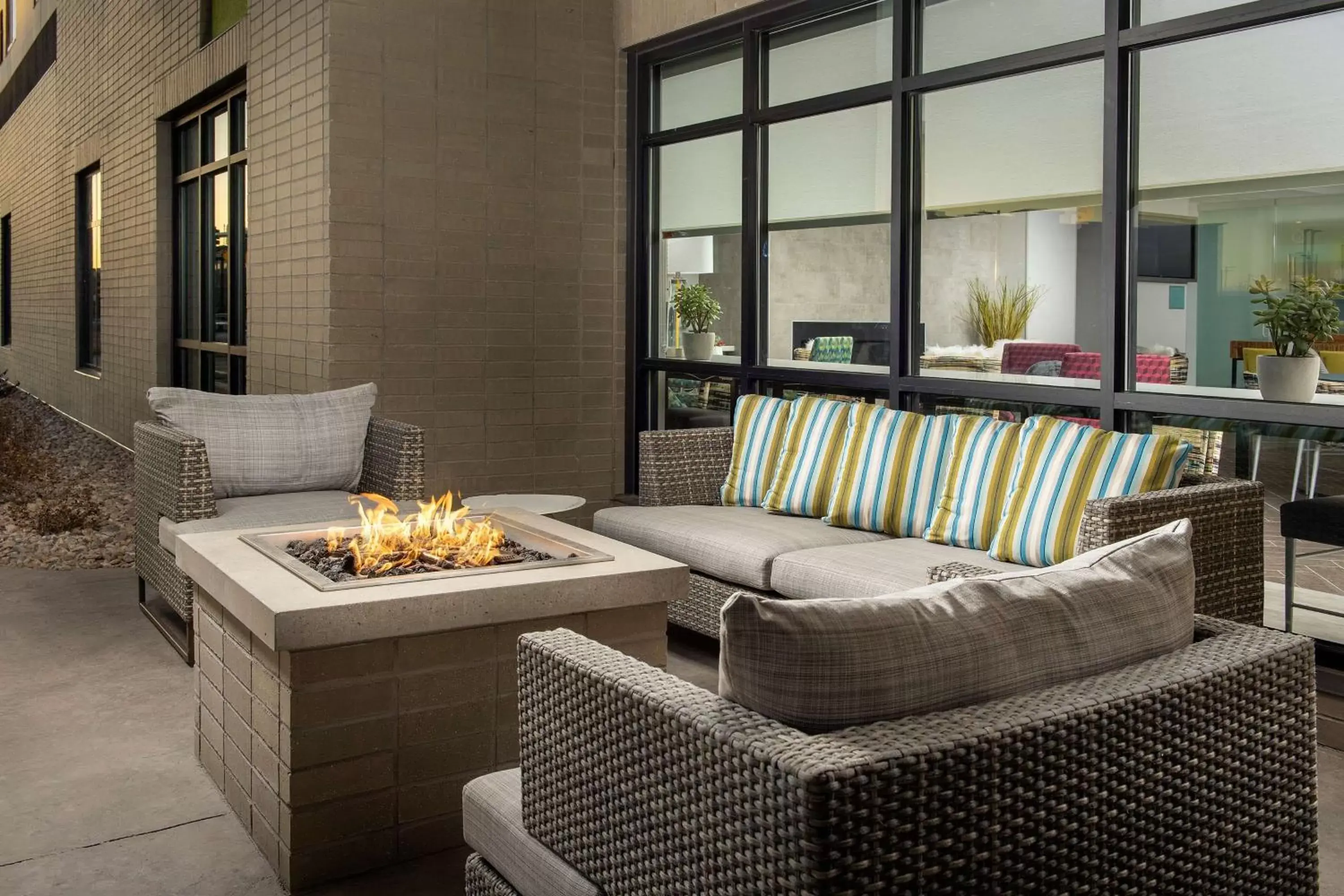 Patio, Seating Area in Home2 Suites By Hilton Denver Northfield