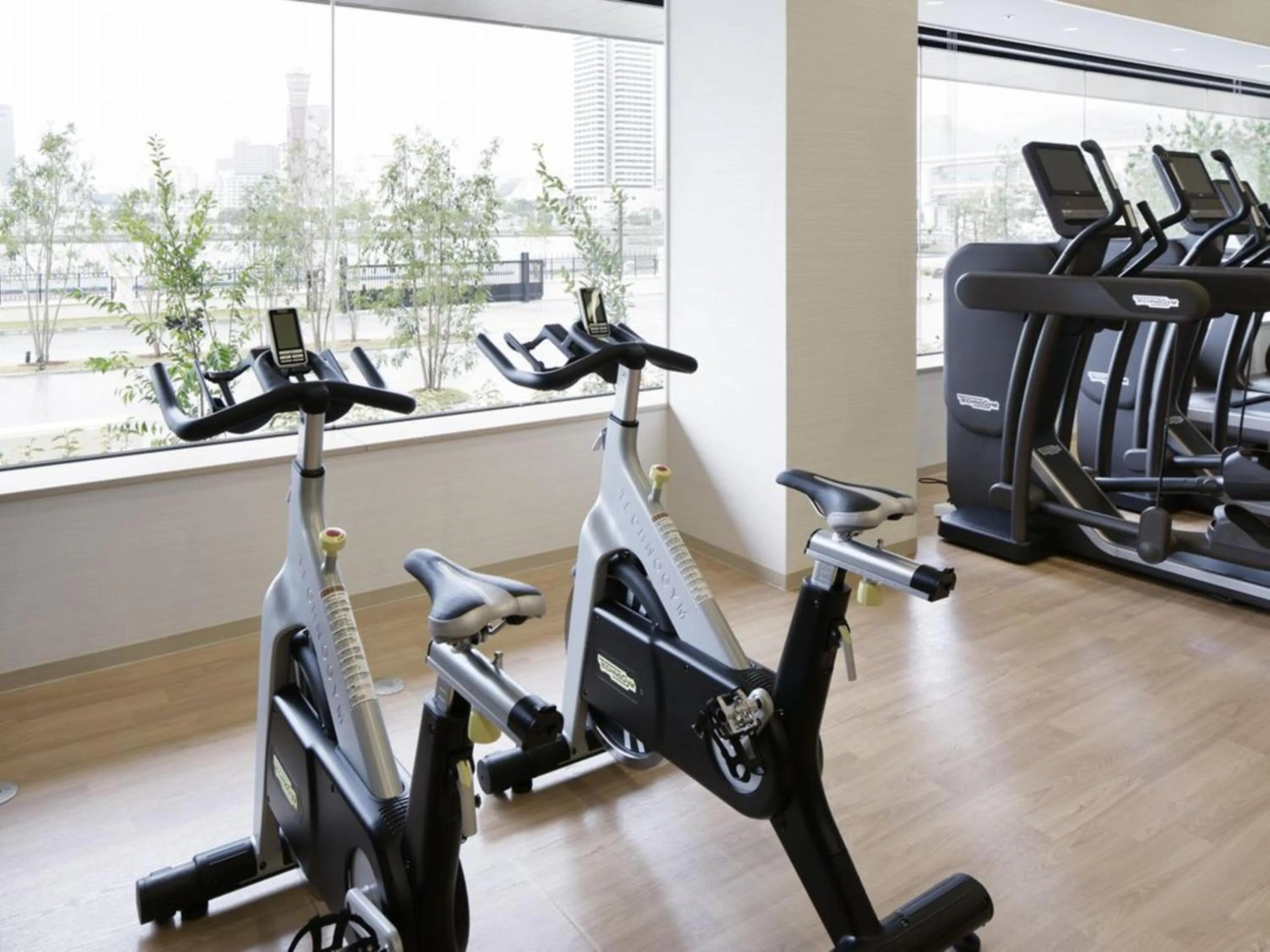 Fitness centre/facilities in Kobe Minato Onsen Ren