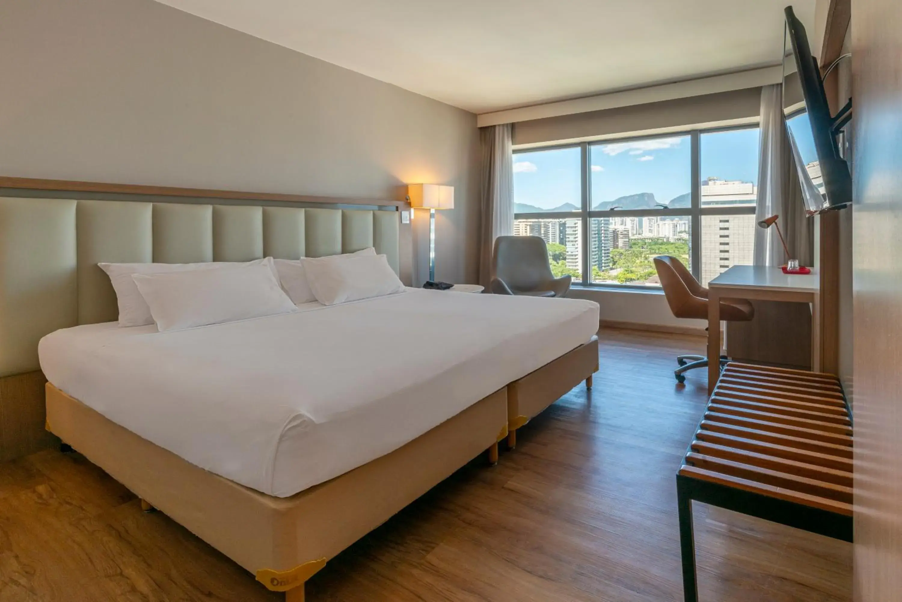 Luxury Double or Twin Room - single occupancy in Laghetto Stilo Barra Luxury Double or Twin Room - single occupancy in Laghetto Stilo Barra