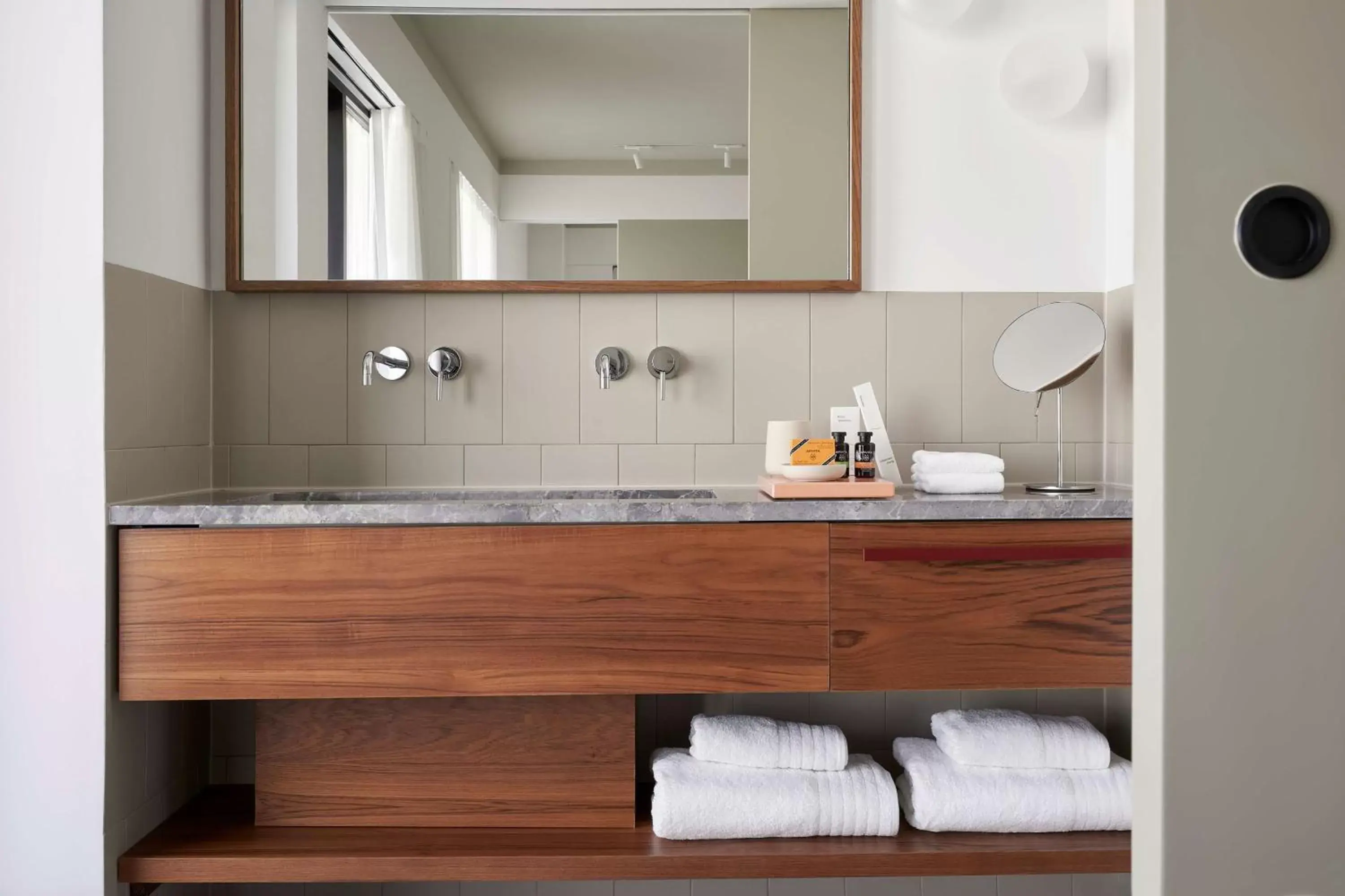 Bathroom, Kitchen/Kitchenette in The Social Athens Hotel, a member of Radisson Individuals