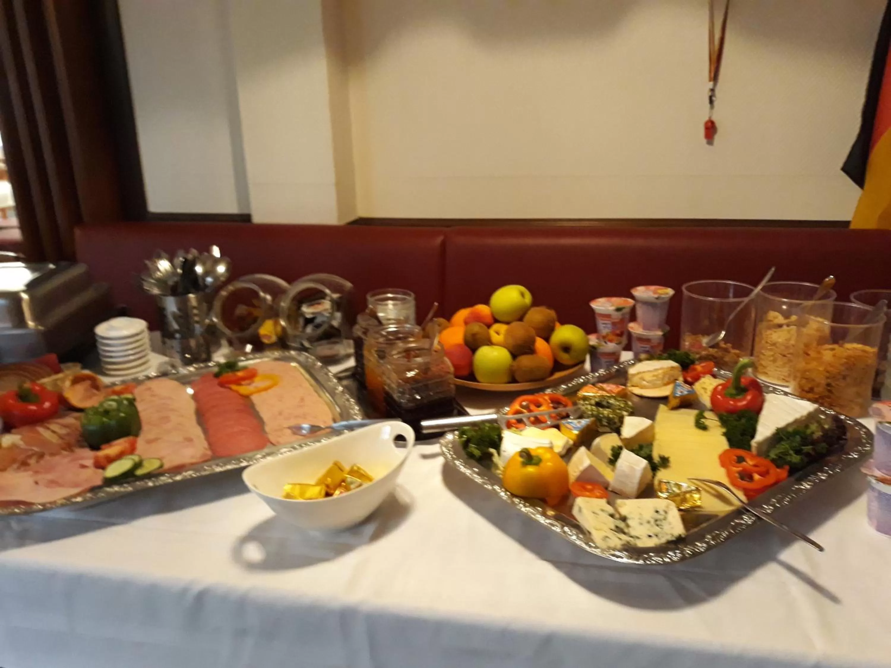 Breakfast in Zwehrener Hof