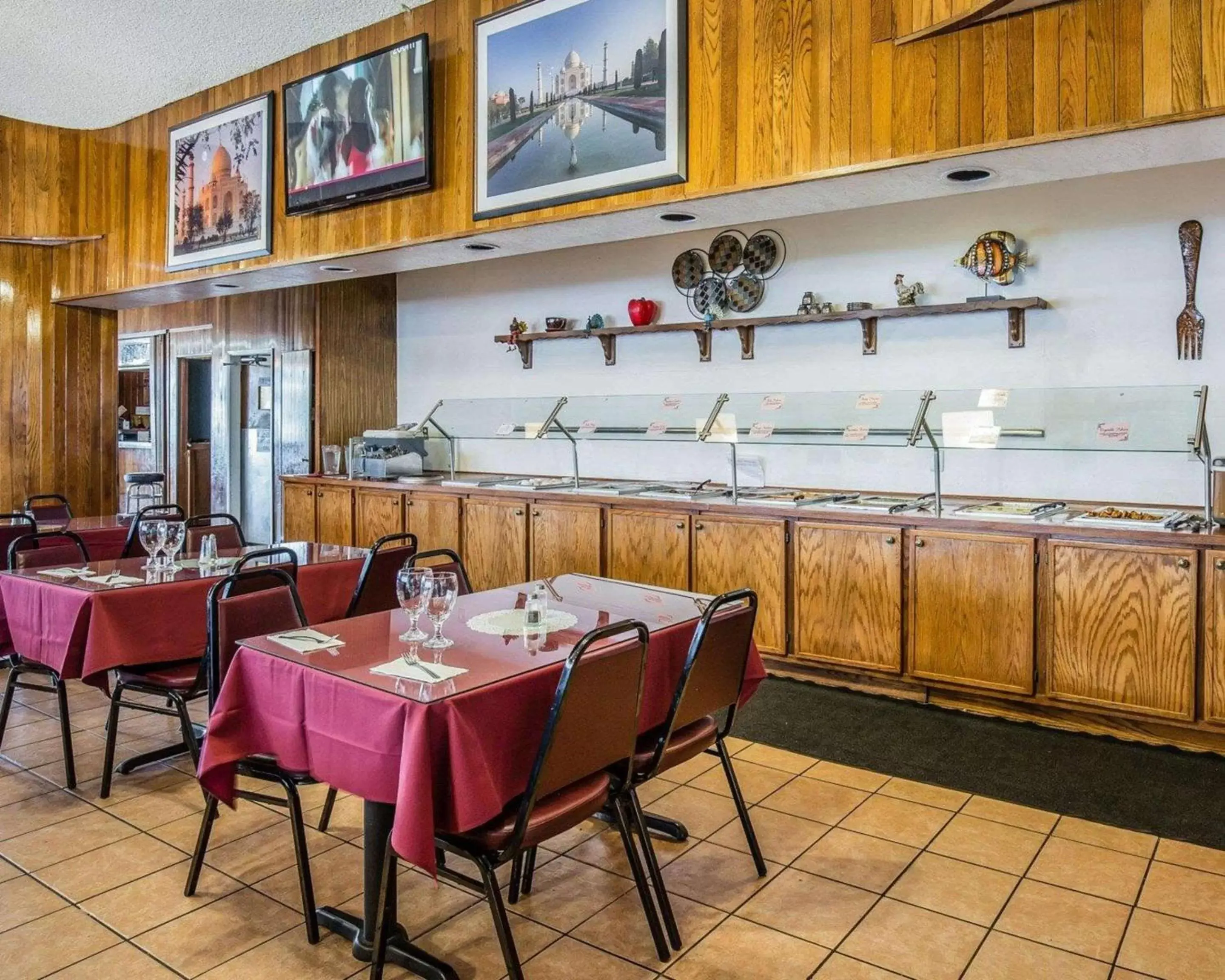 Restaurant/Places to Eat in Econo Lodge Reno-Sparks Convention Center