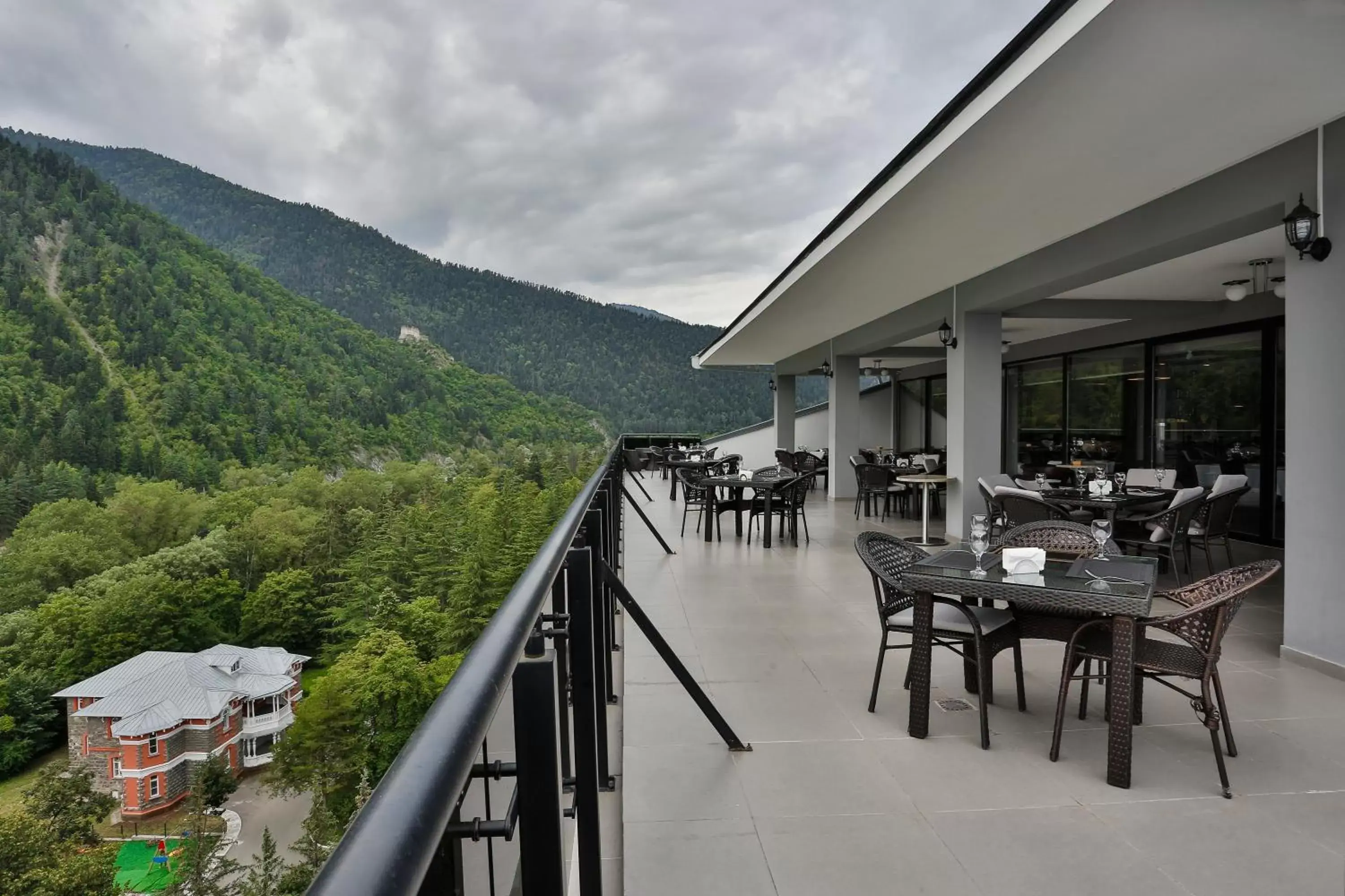 Restaurant/places to eat in Borjomi Likani Health & Spa Centre