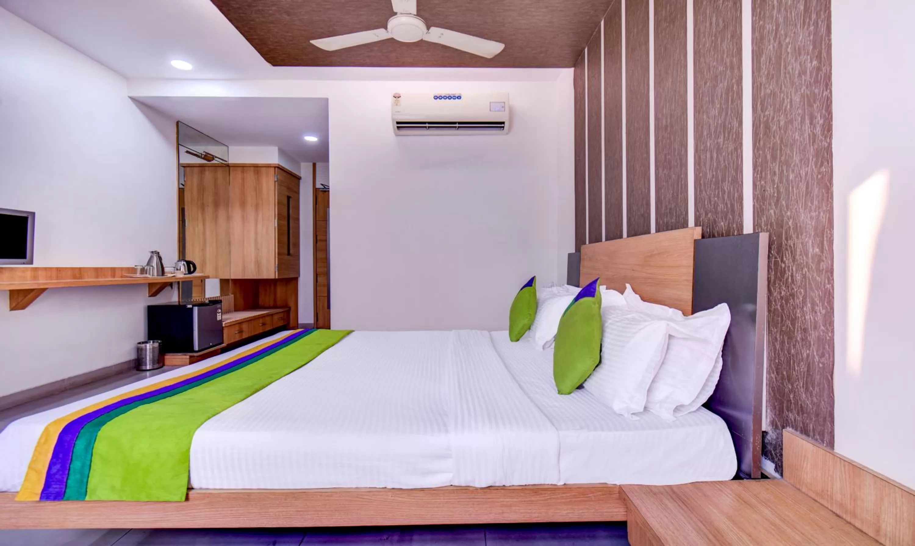 Bedroom, Bed in Treebo Trend Admiral Suites New Usmanpura