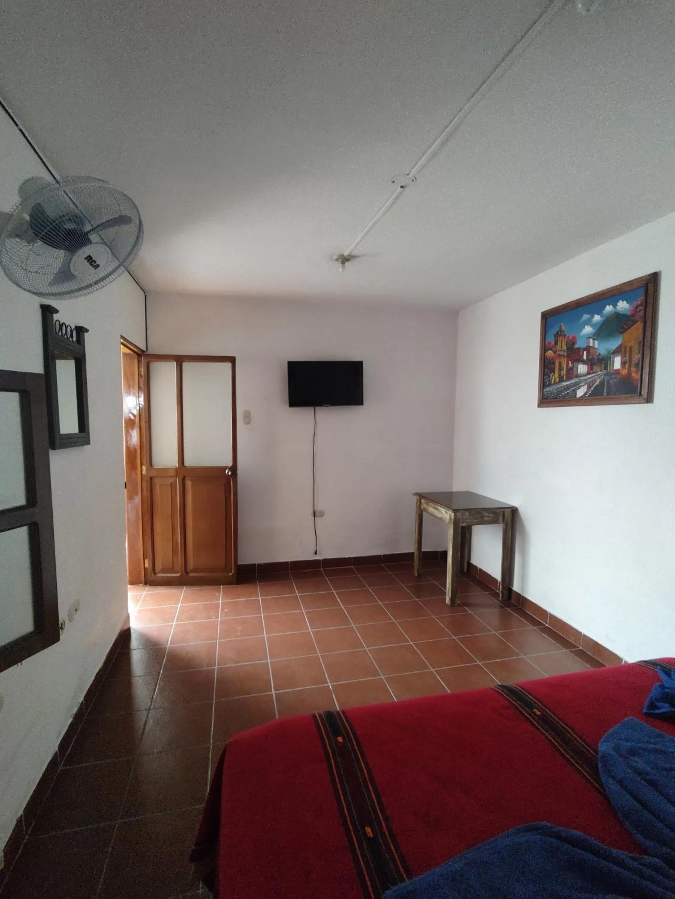 TV and multimedia in Francisco's rest house hotel