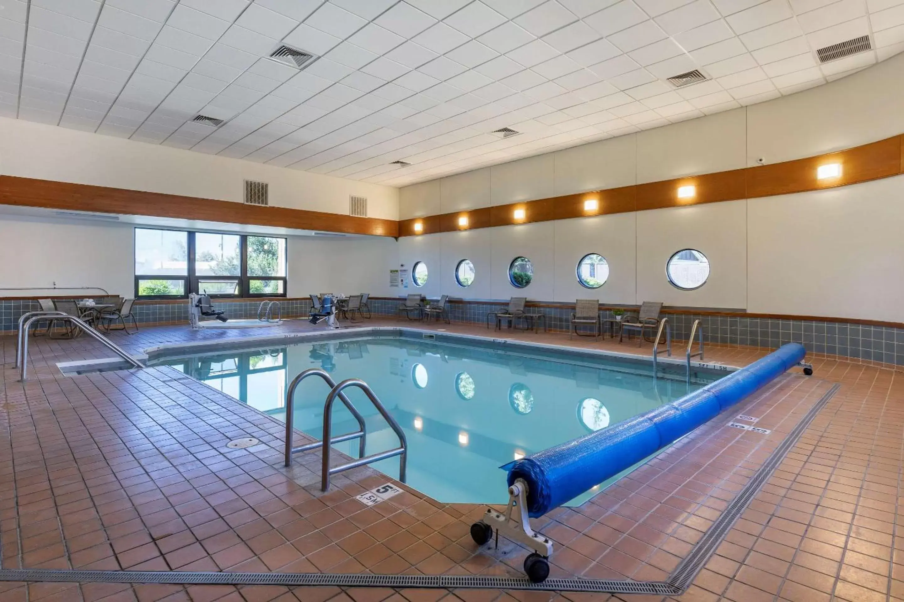 Swimming pool in Garner Hotel Butte by IHG Swimming pool in Garner Hotel Butte by IHG