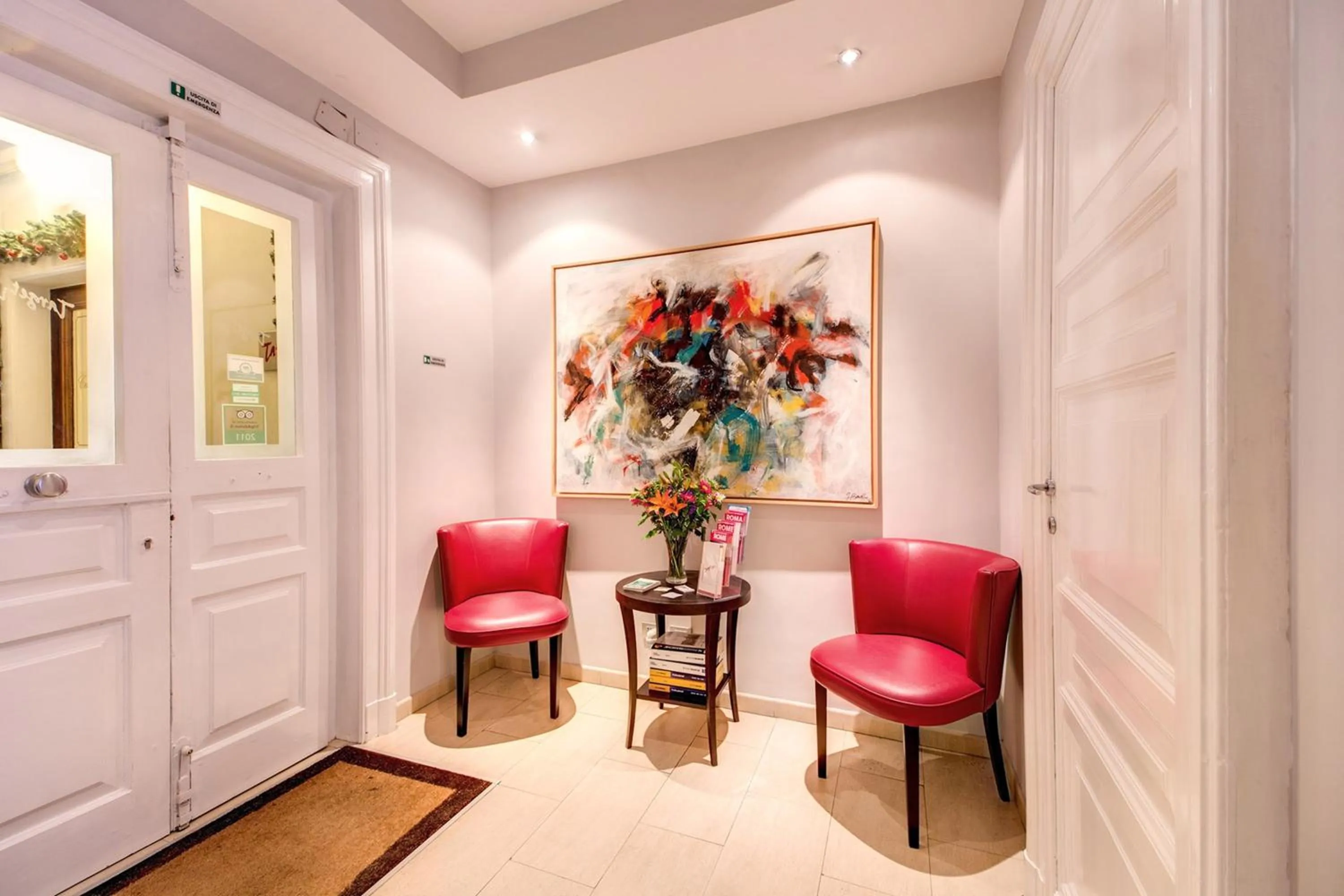 Lobby or reception in Target Inn Rooms