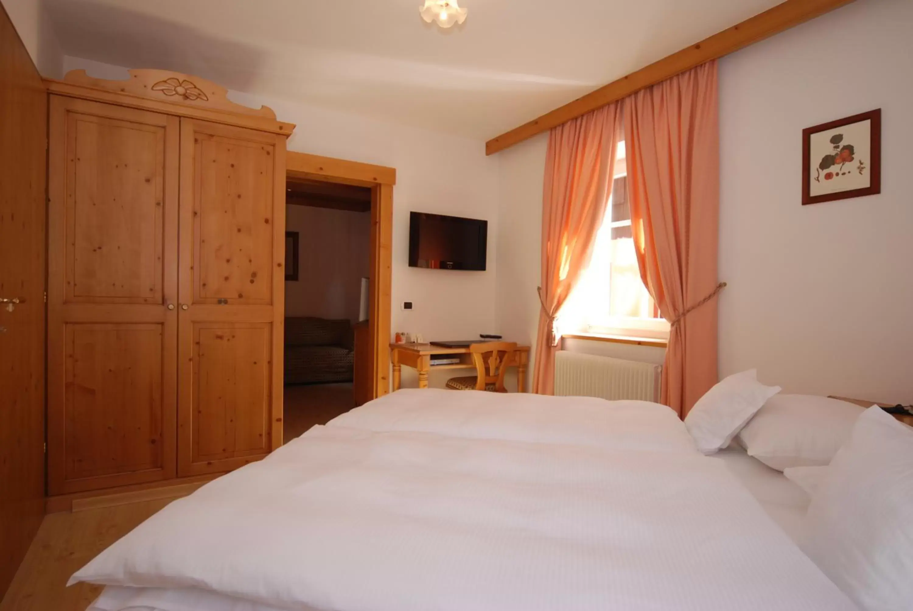 Family Suite with Spa Access in Central Hotel Family Suite with Spa Access in Central Hotel