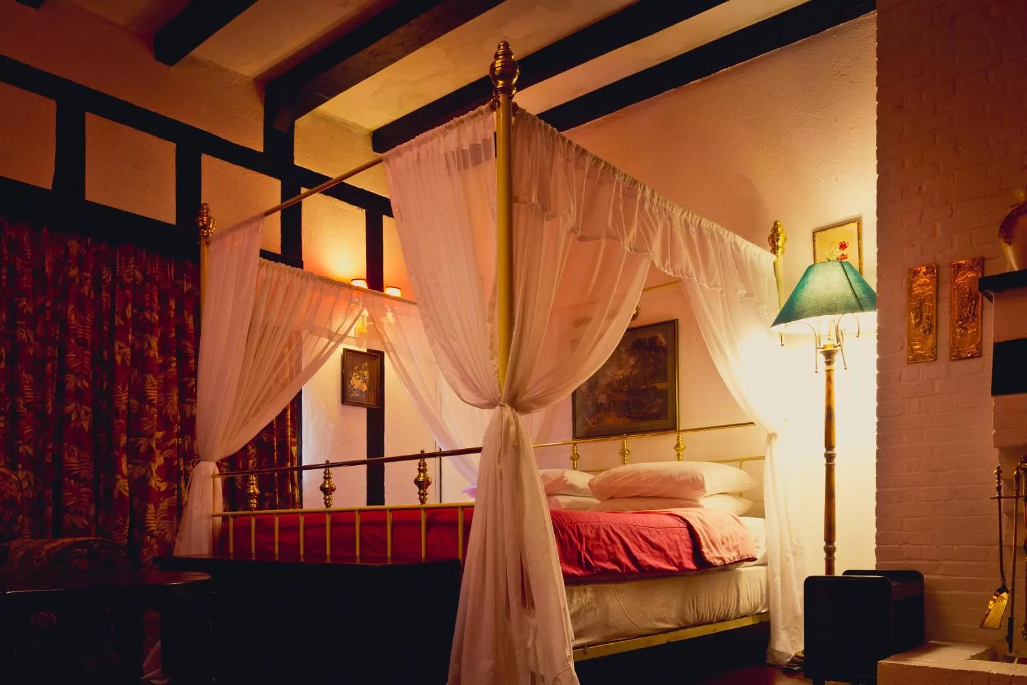 Bed in The Smokehouse Hotel & Restaurant Cameron Highlands