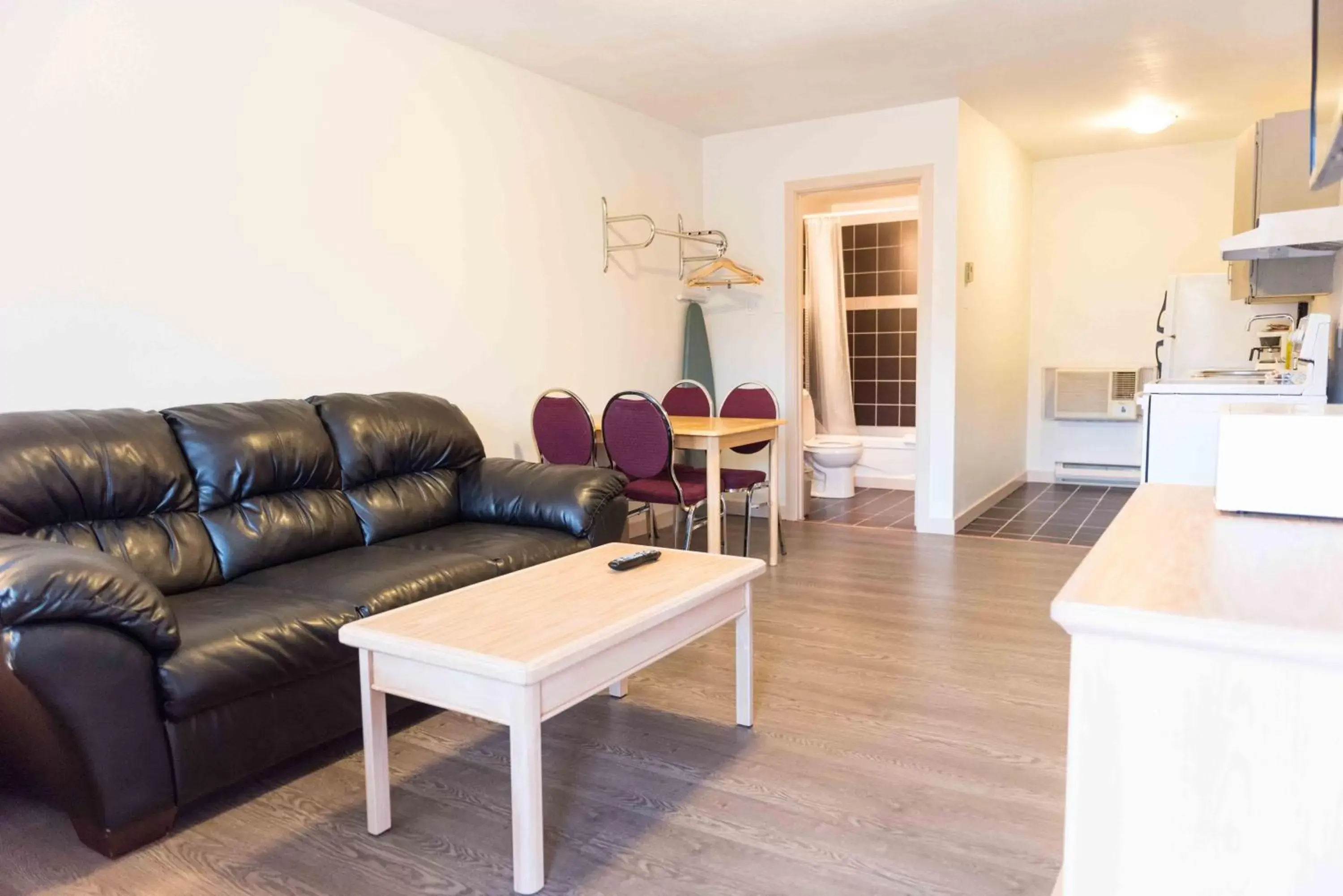 Seating Area in Radium Park Lodge