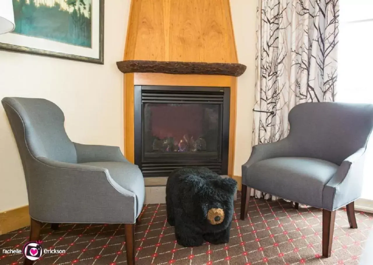 Seating Area in The Edgewater Hotel