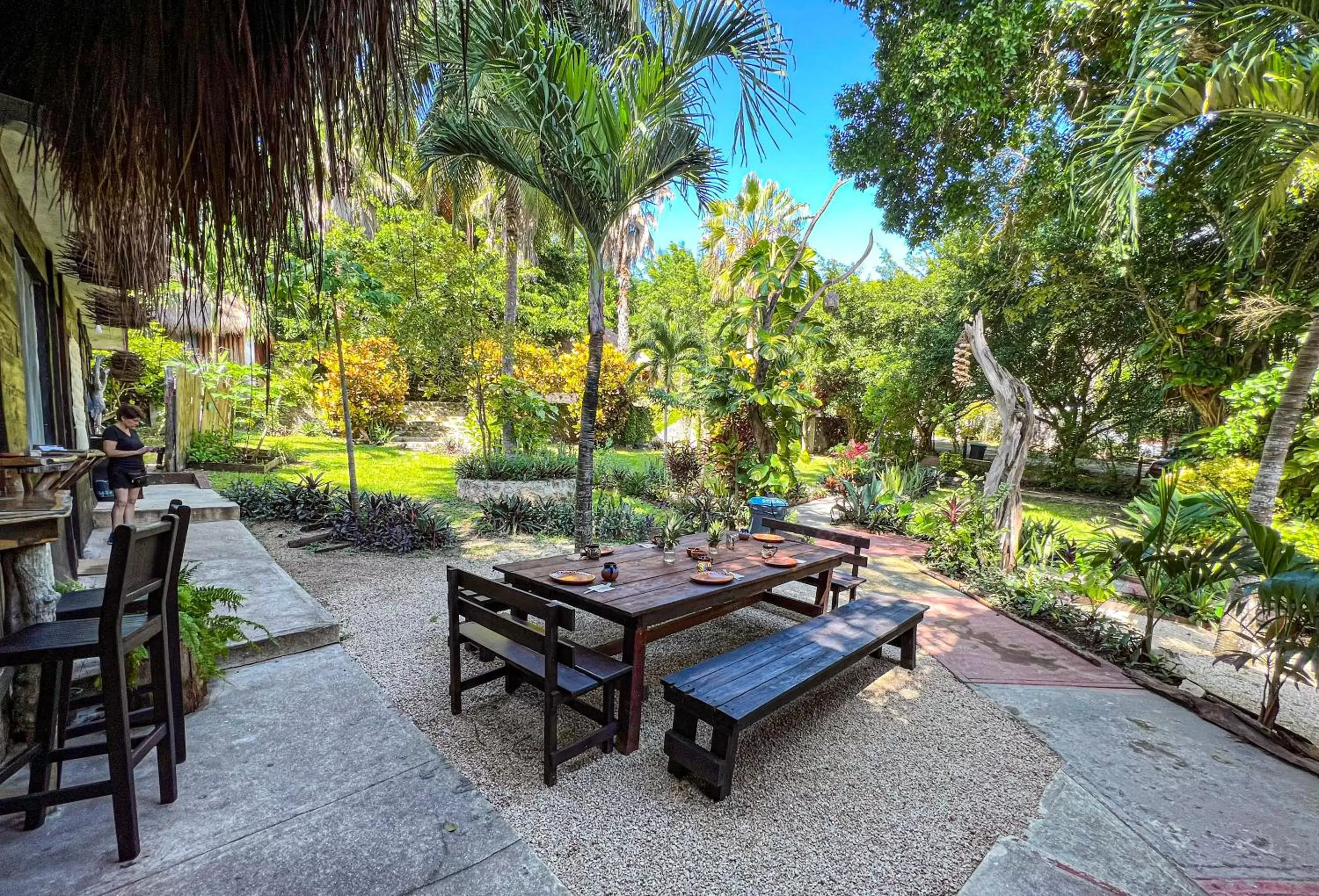 Dining area in Villa Santuario Lake front Oasis