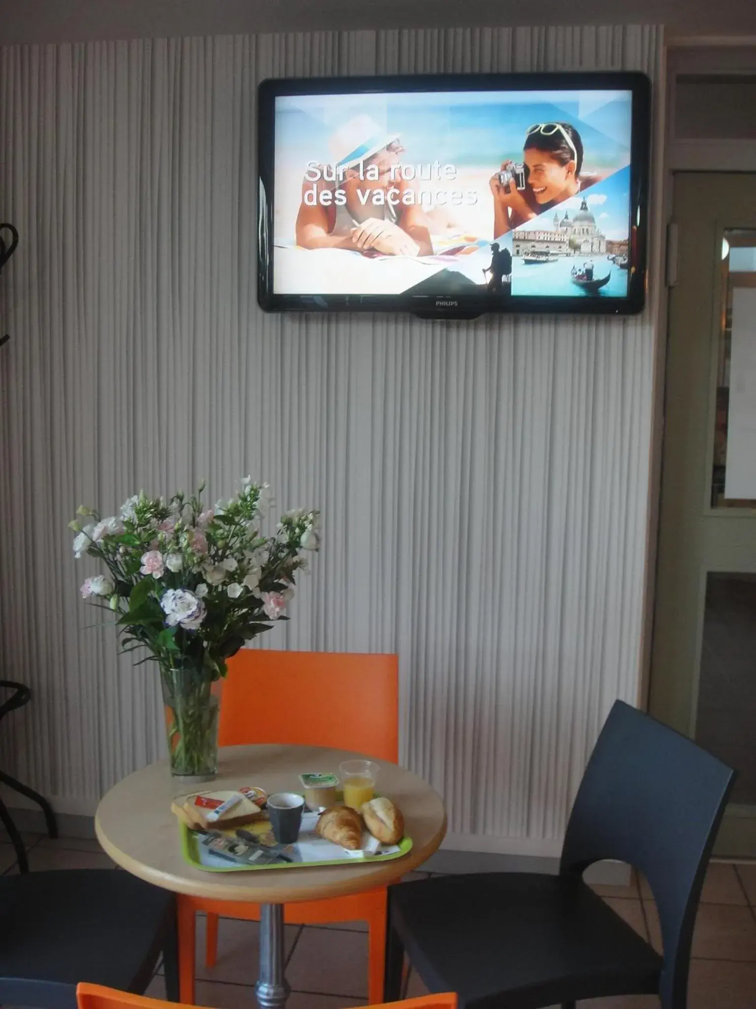 Restaurant/places to eat in ibis budget Châtellerault Nord Restaurant/places to eat in ibis budget Châtellerault Nord