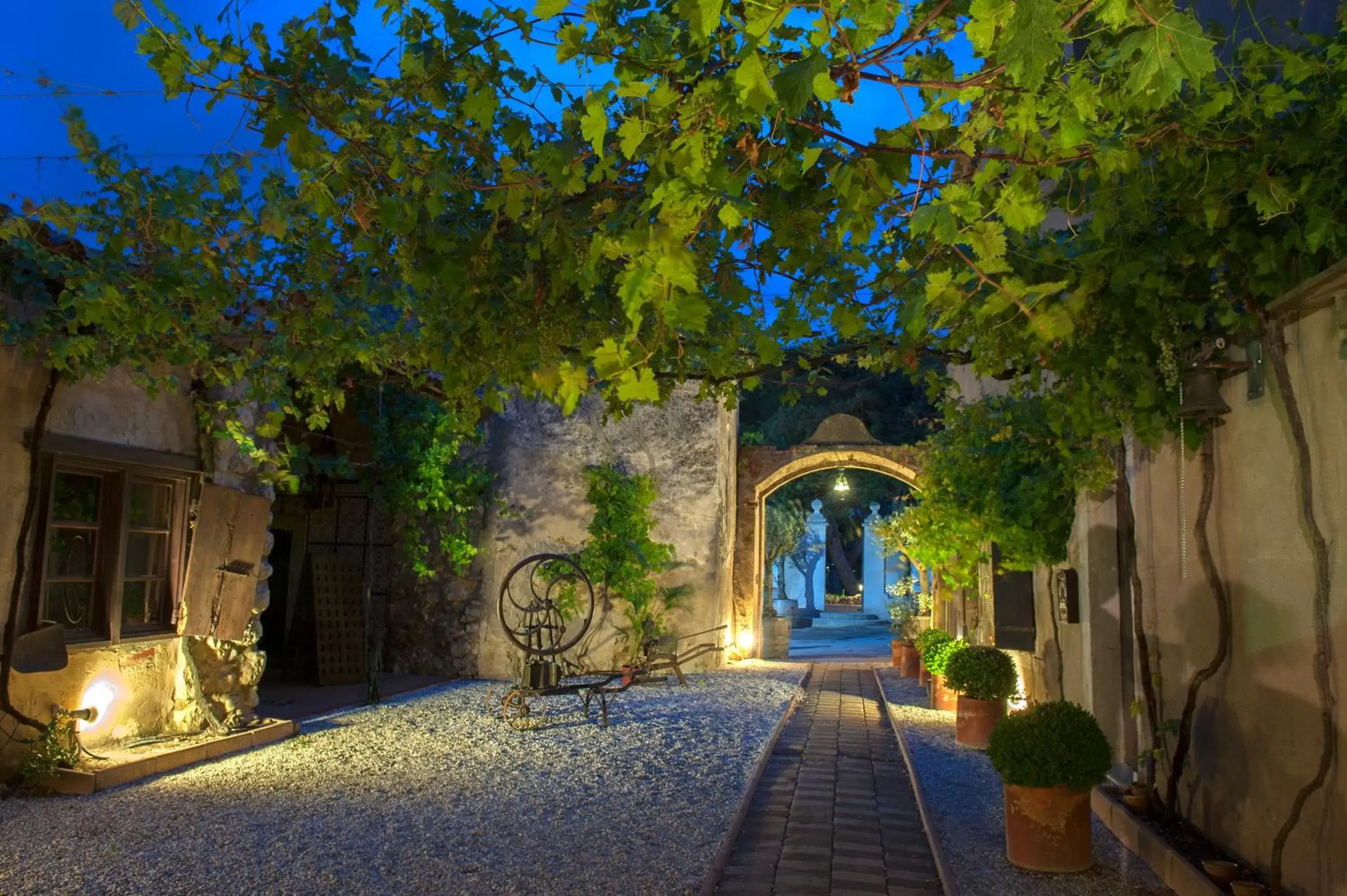 Facade/entrance in Château le Bouïs