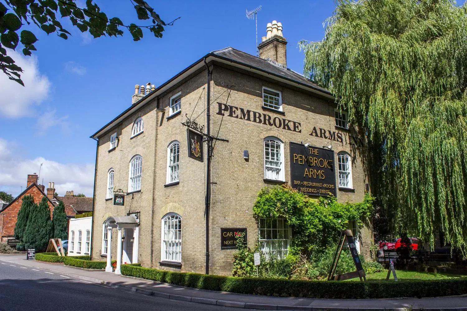 Property Building in The Pembroke Arms
