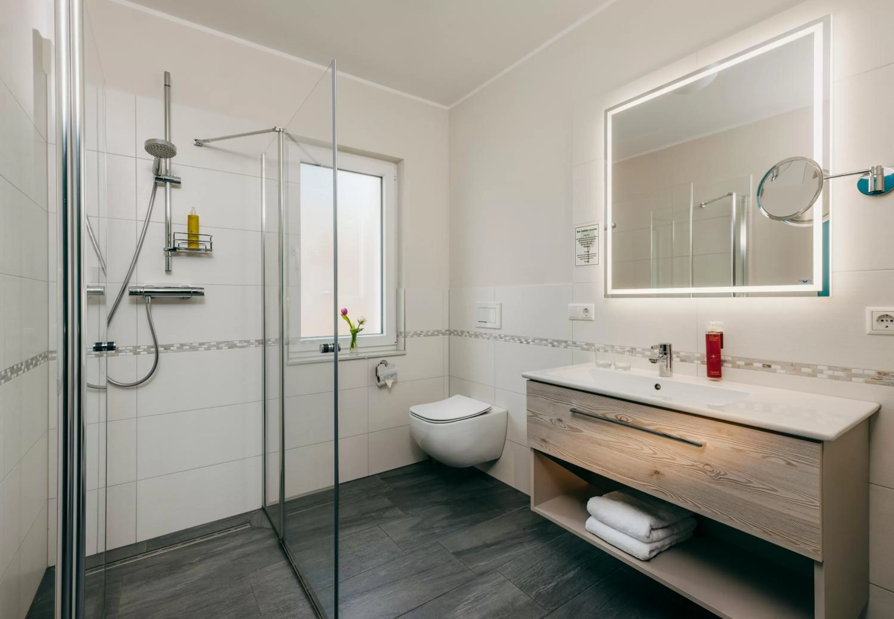 Bathroom in Hotel Alter Muschelsaal