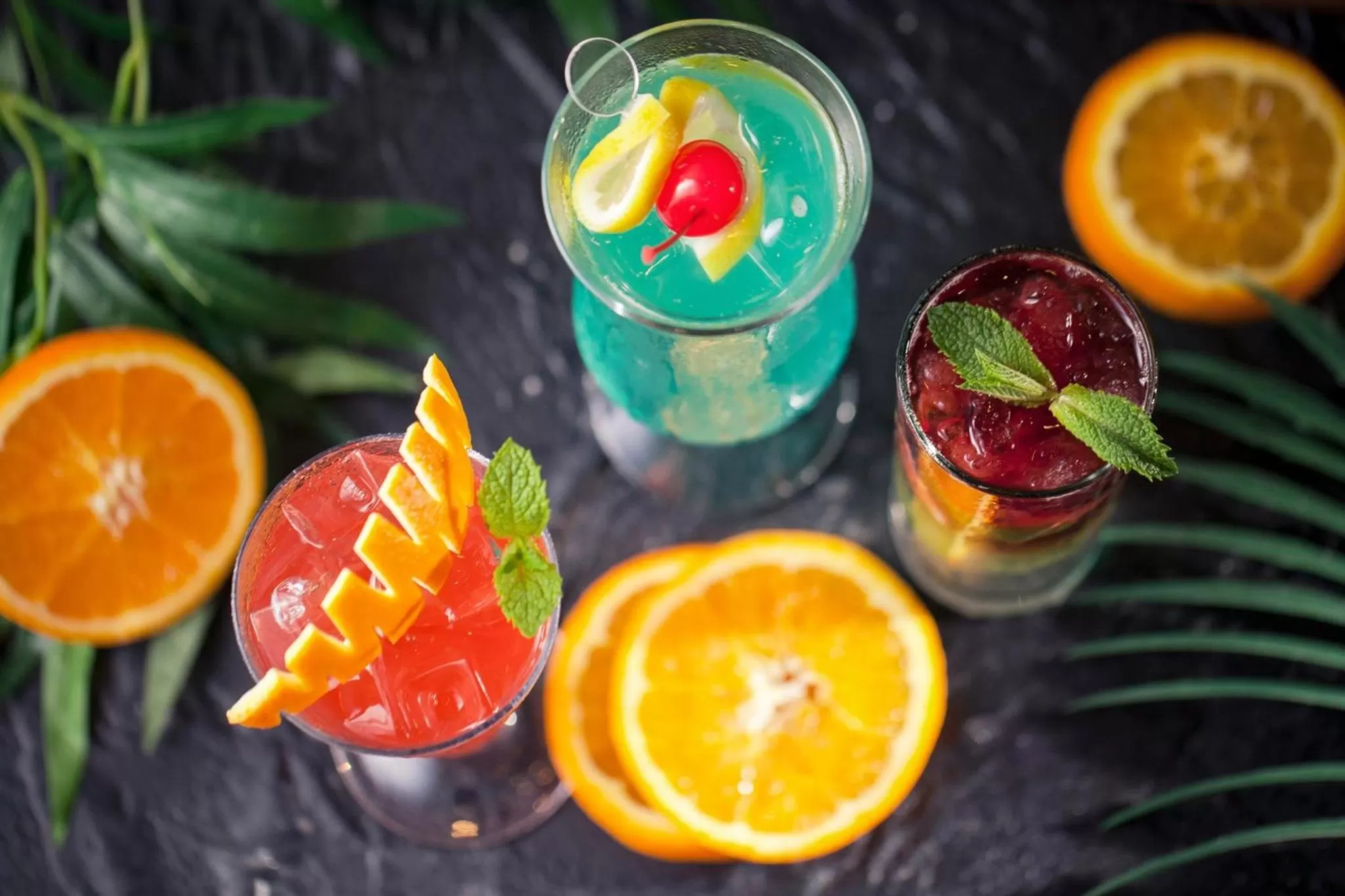 Lounge or bar in Crowne Plaza Guangzhou Huadu by IHG - Free Shuttle bus between hotel to Exhibition Center During Canton Fair