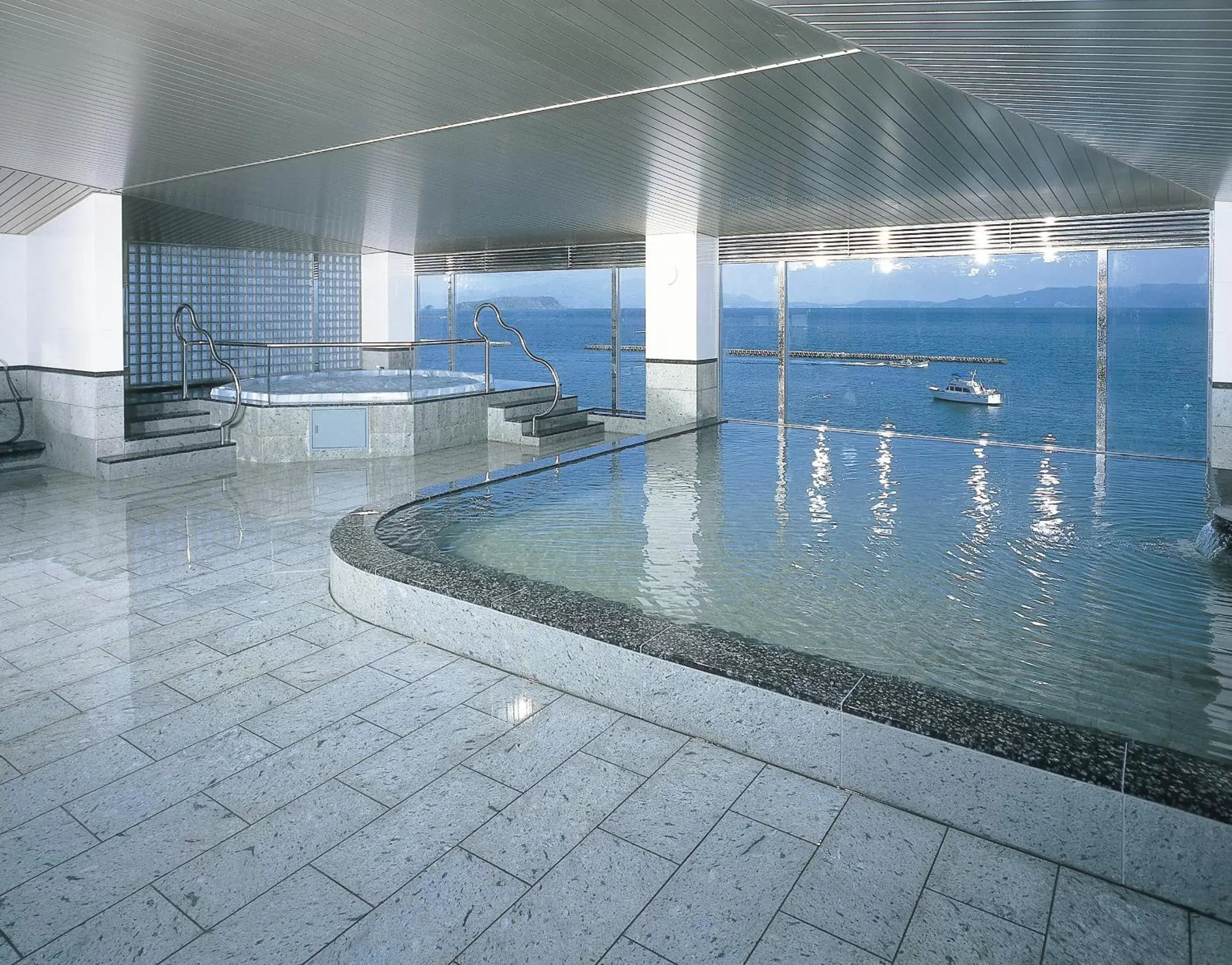 Public Bath, Swimming Pool in Ibusuki Kaijo Hotel