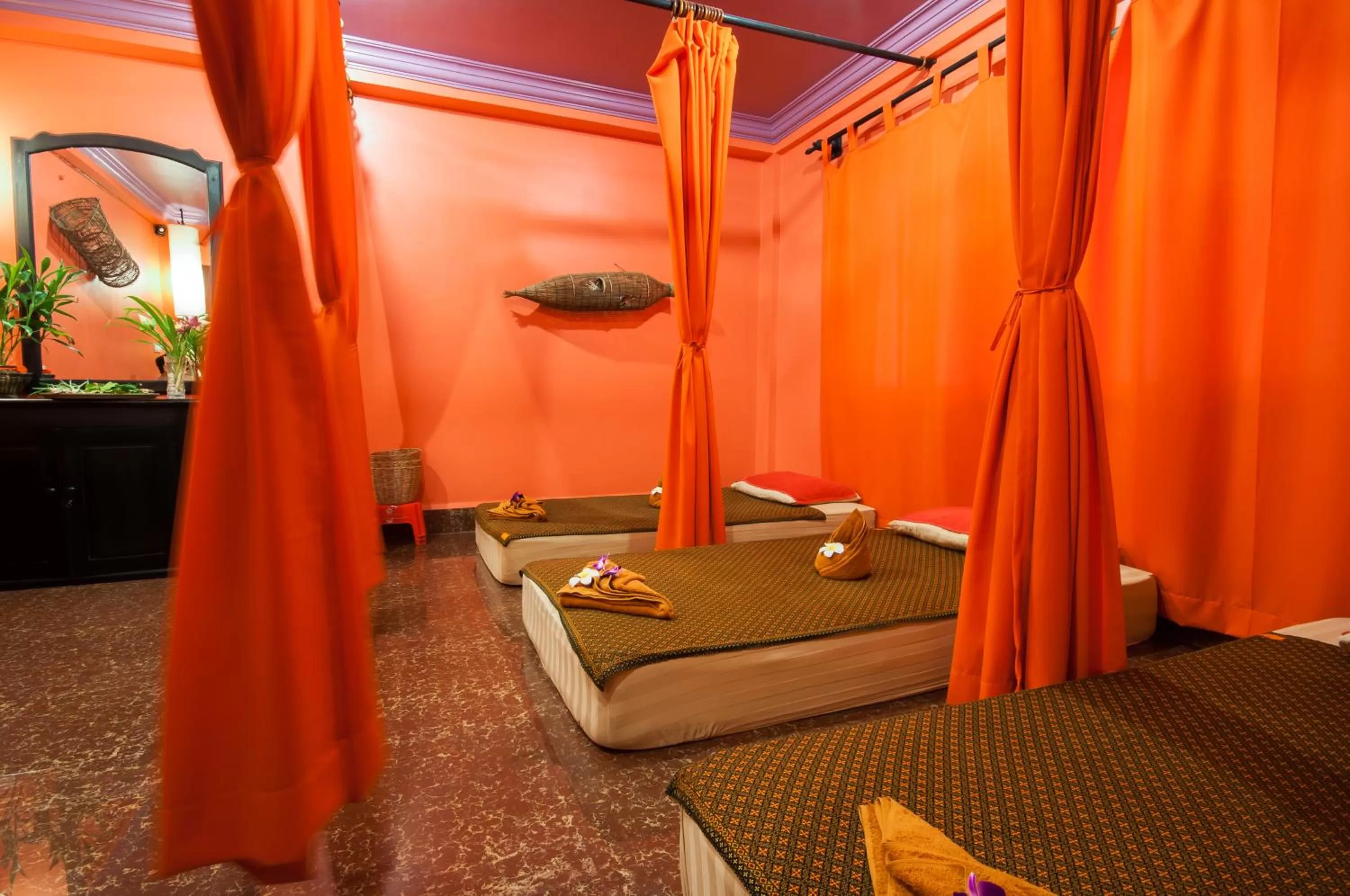 Massage in Golden Butterfly Villa