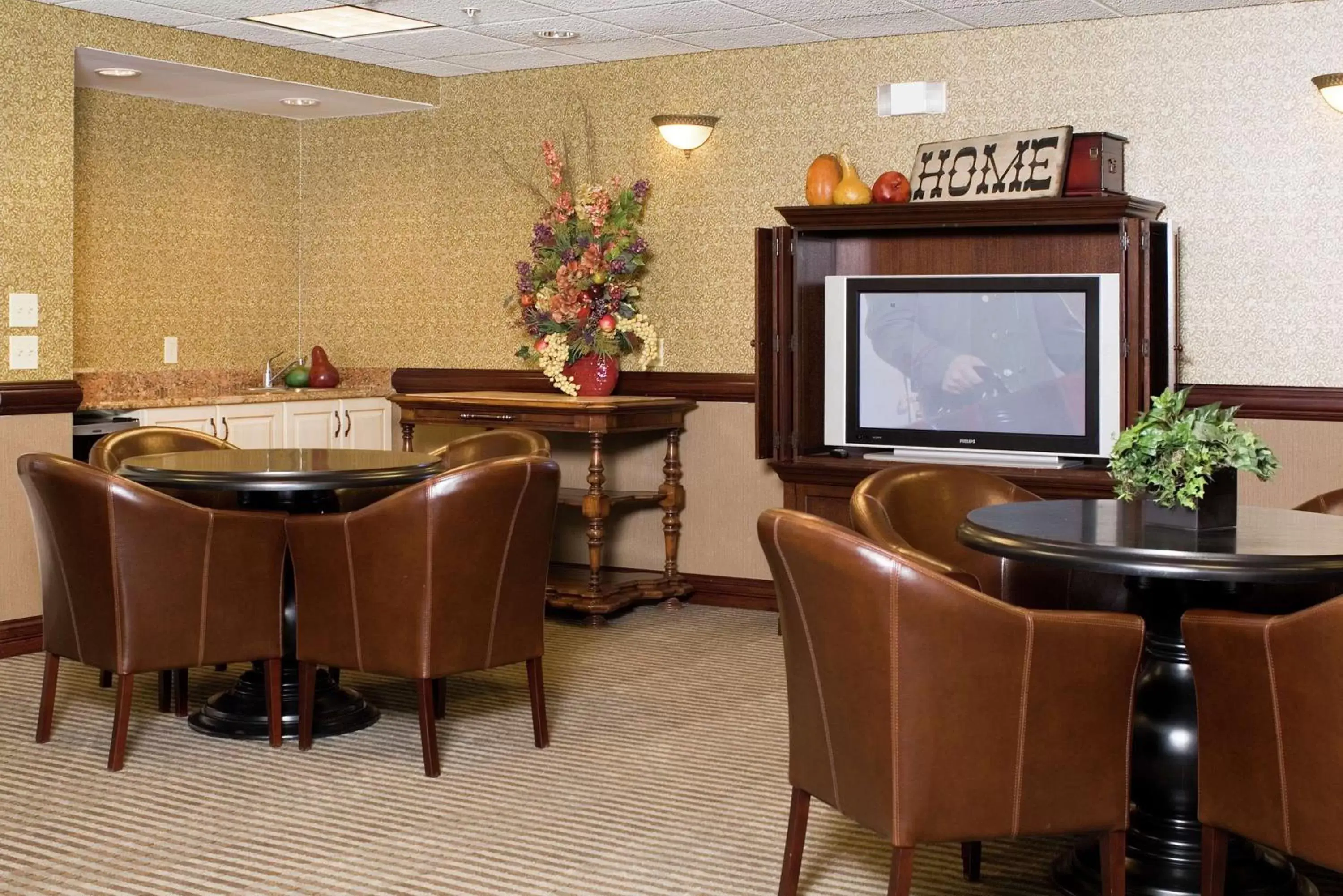 Meeting/conference room, Restaurant/Places to Eat in Homewood Suites by Hilton Bloomington