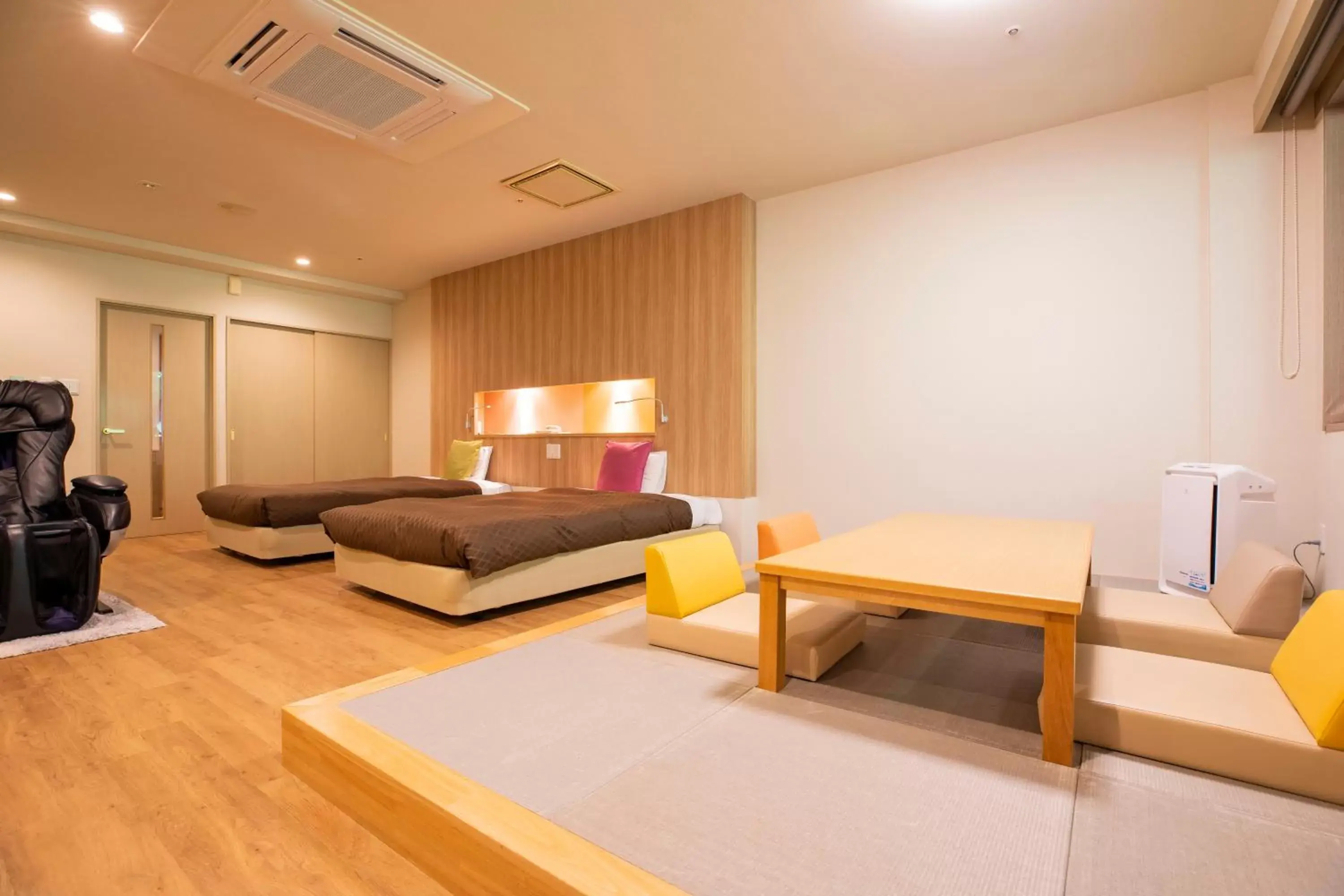 Photo of the whole room, Seating Area in Otaru Asari Classe Hotel
