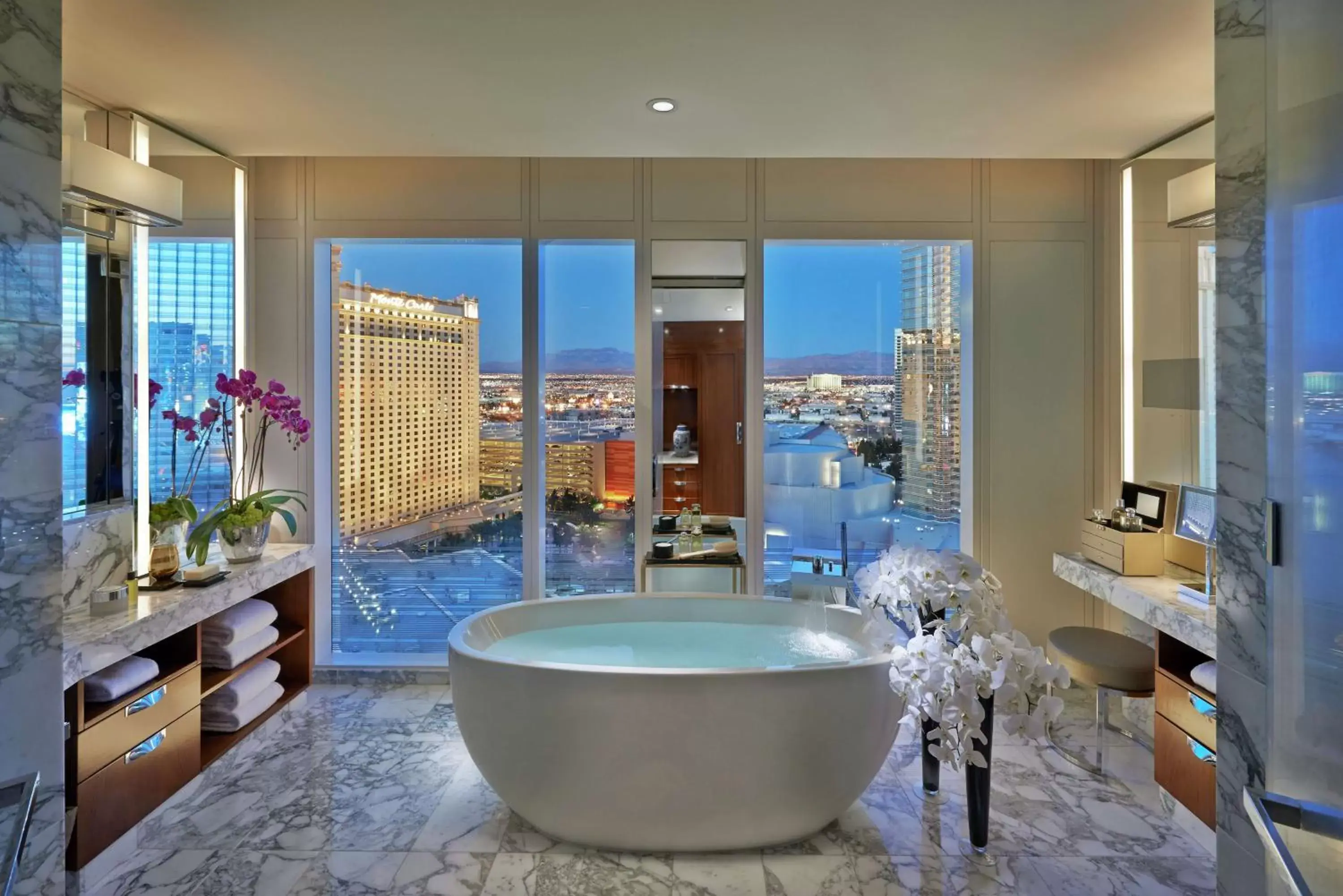 Bathroom in Waldorf Astoria Las Vegas