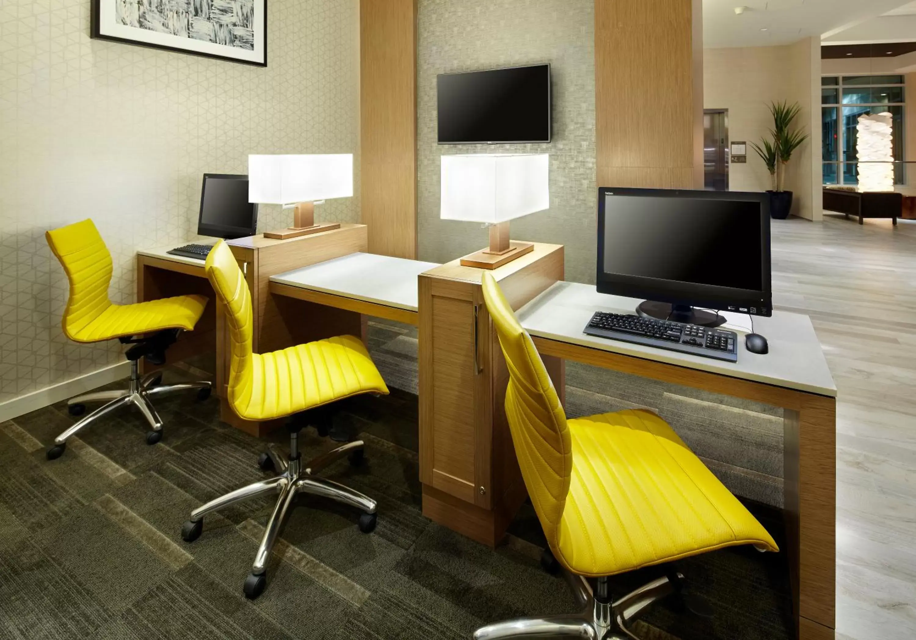 Business facilities in Hyatt Place Miami Airport East