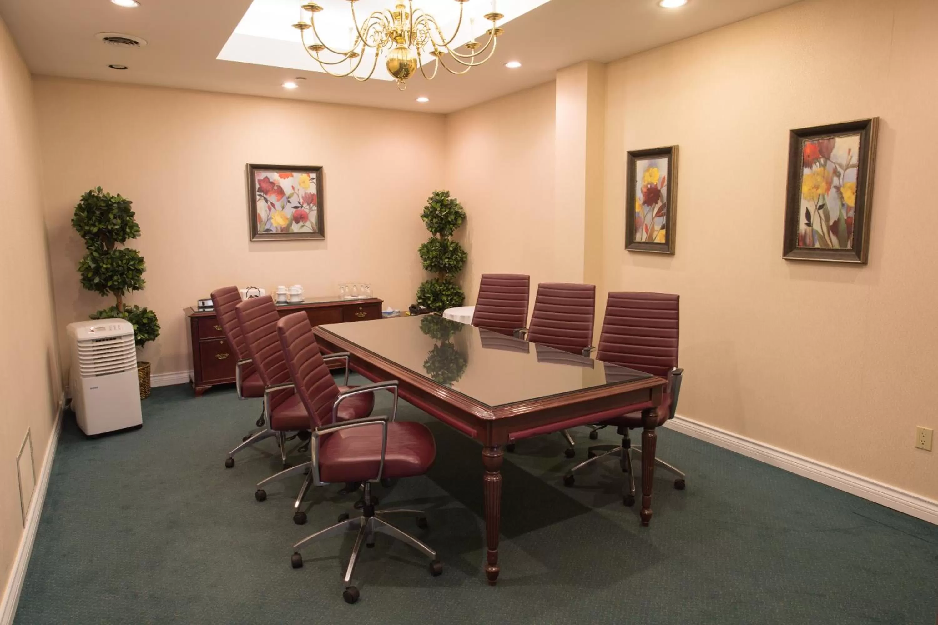 Banquet/Function facilities in The Fredericton Inn