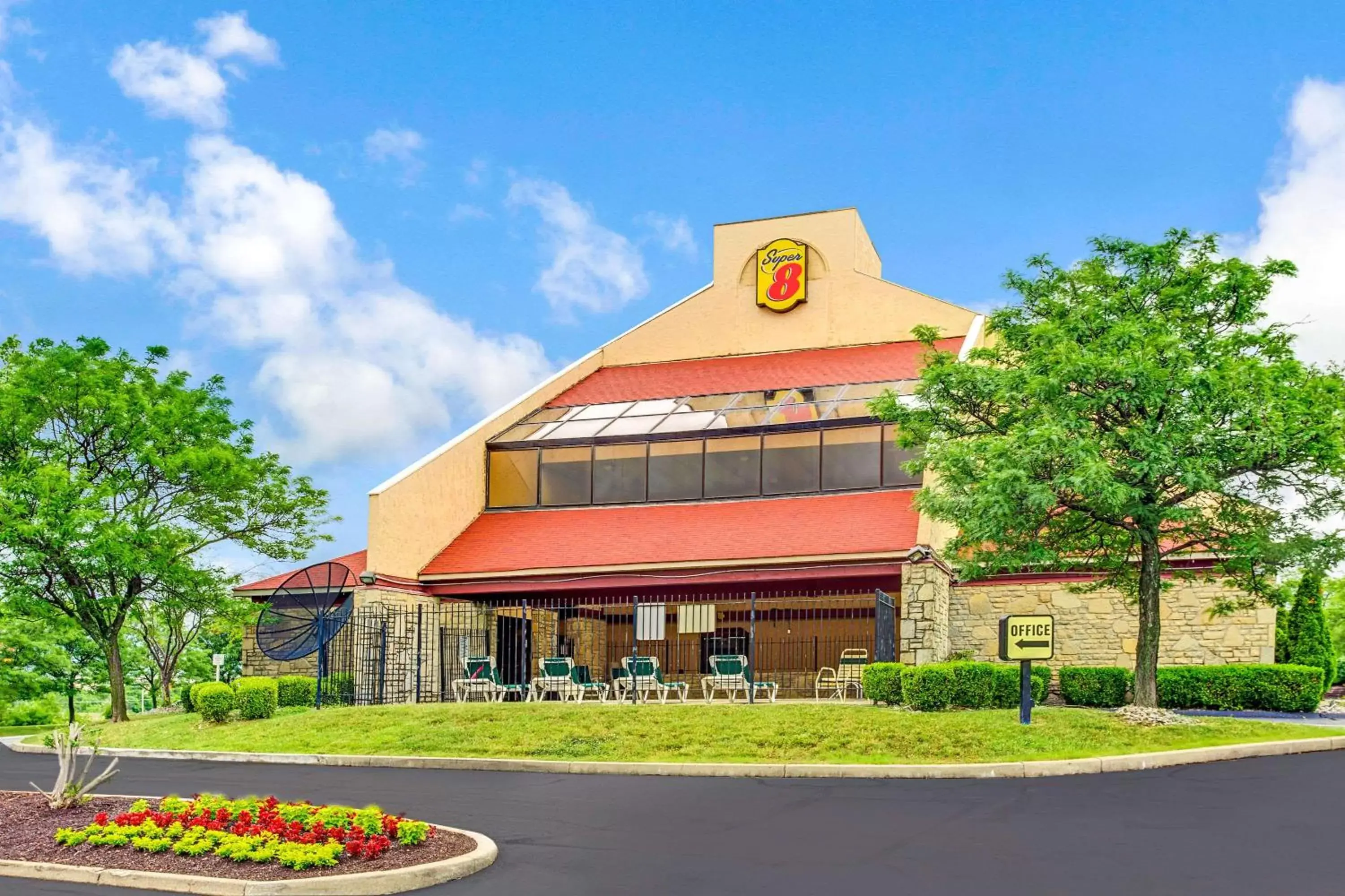 Super 8 by Wyndham Fort Mitchell Cincinnati Area Super 8 by Wyndham Fort Mitchell Cincinnati Area