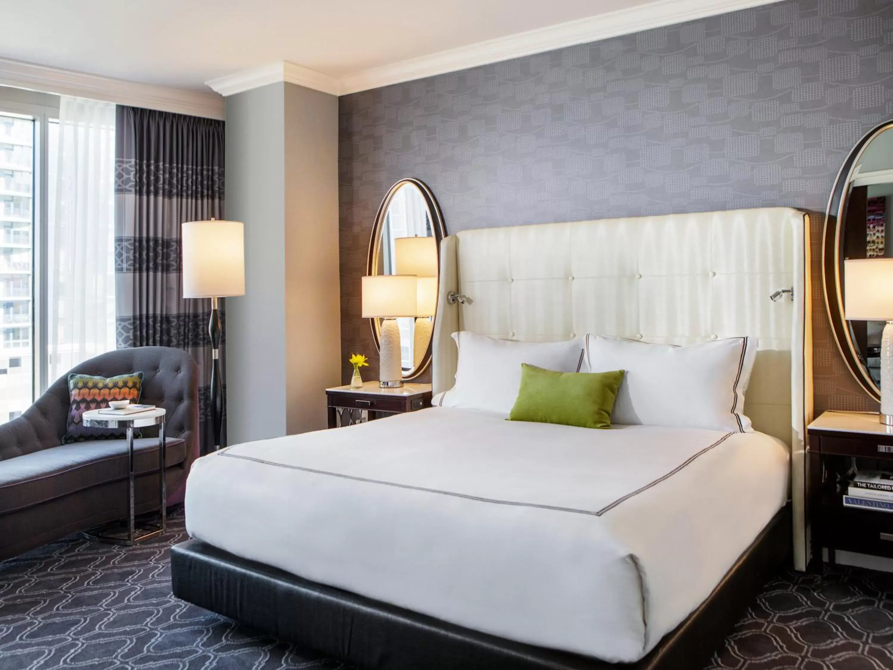 Photo of the whole room, Bed in Kimpton Tryon Park Hotel, an IHG Hotel