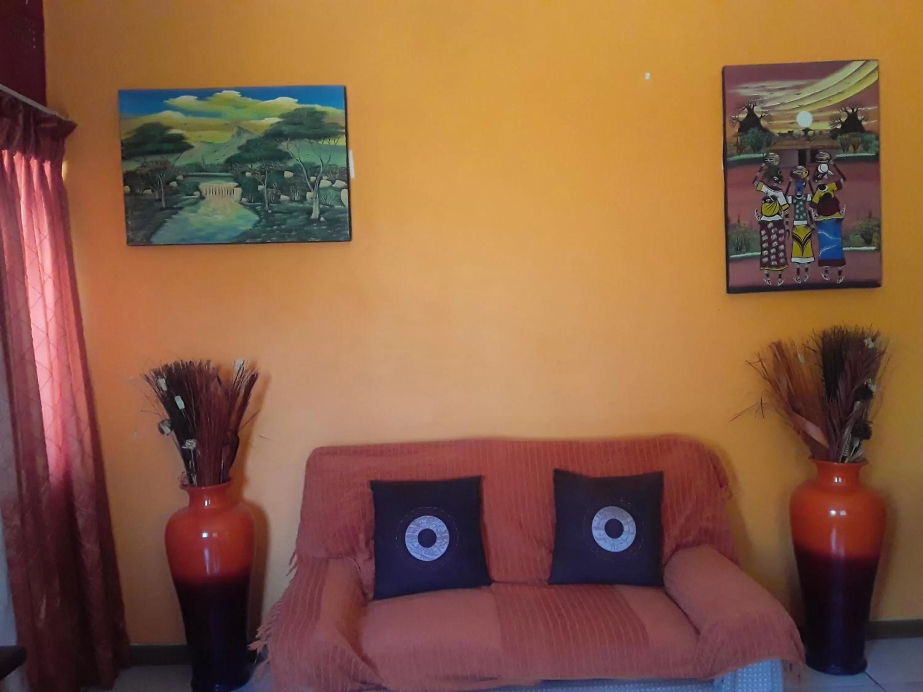 Decorative detail in Vuya Nathi Bed and Breakfast