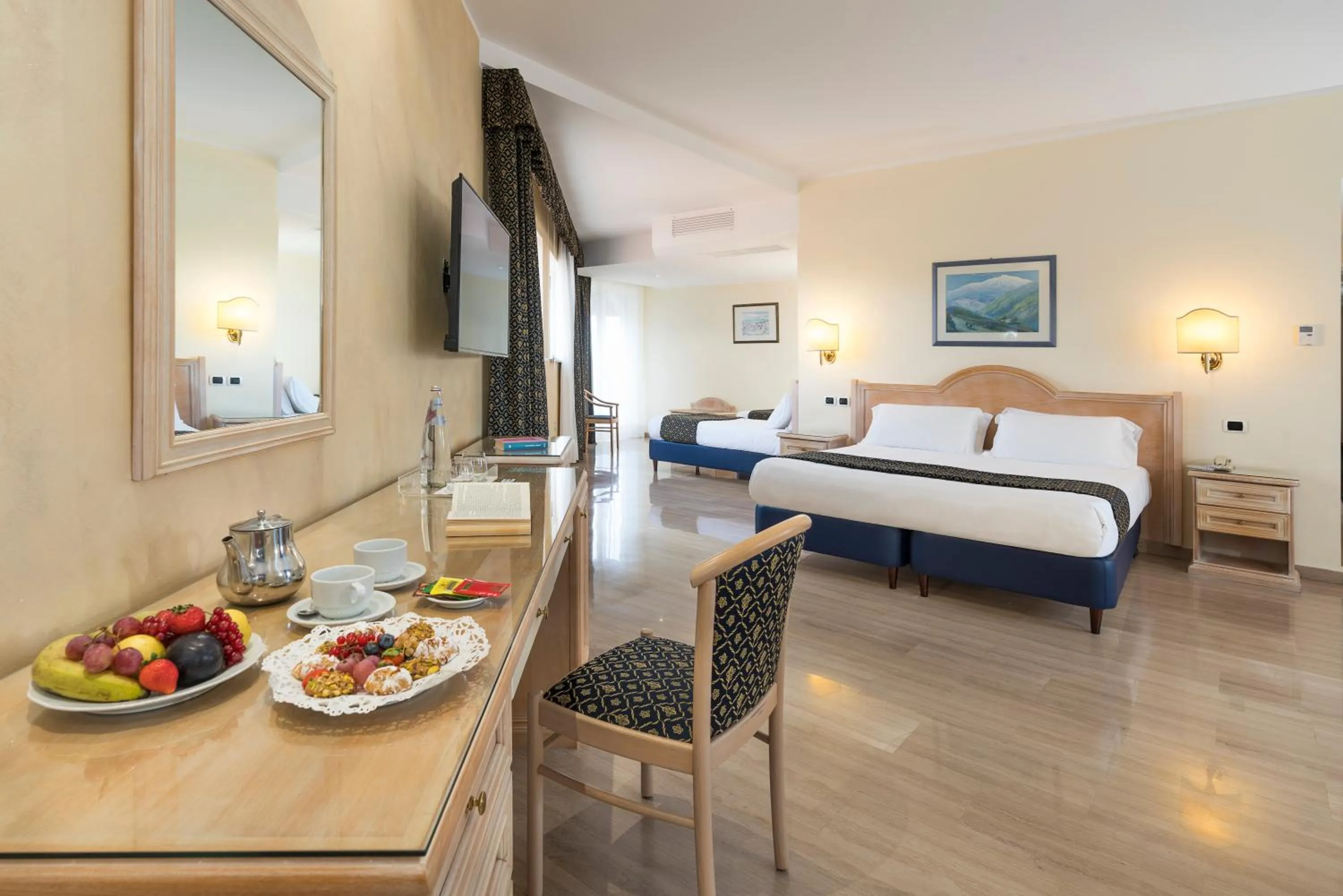 Photo of the whole room, Bed in Sant Alphio Garden Hotel & SPA