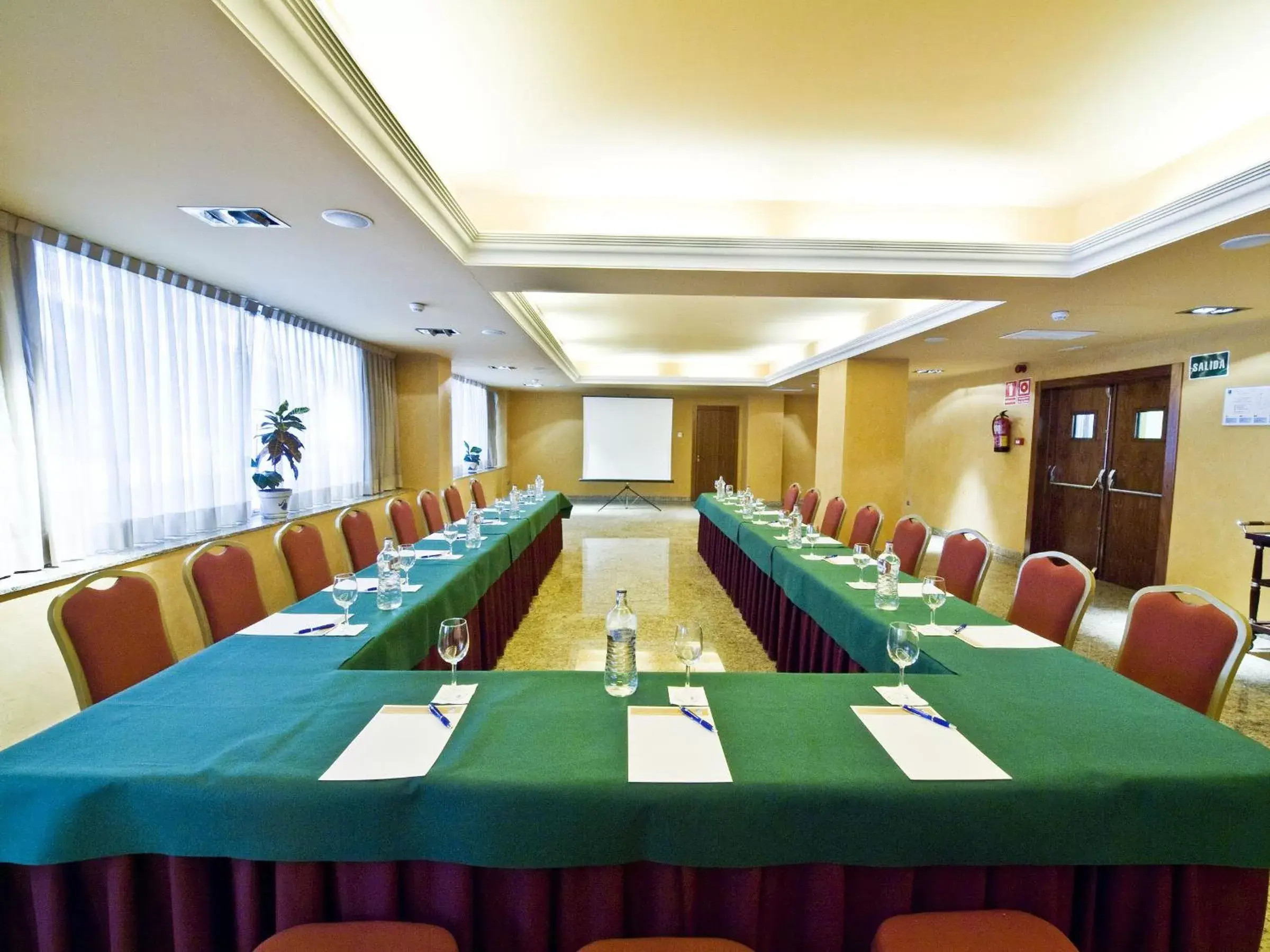 Business facilities in Senator Granada Spa Hotel