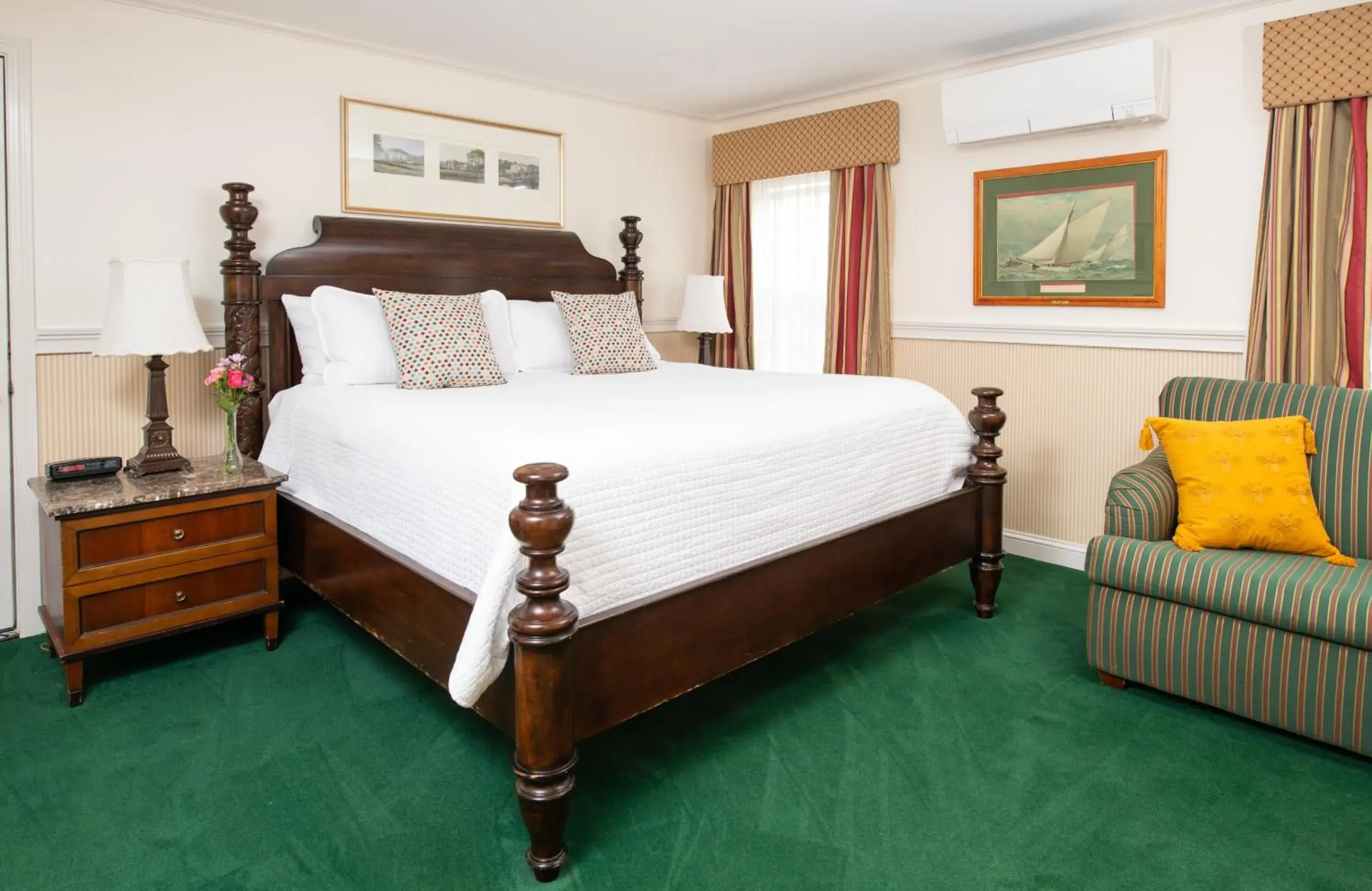Studio Apartment (NOT Pet Friendly) in America's Cup Inn Newport Studio Apartment (NOT Pet Friendly) in America's Cup Inn Newport