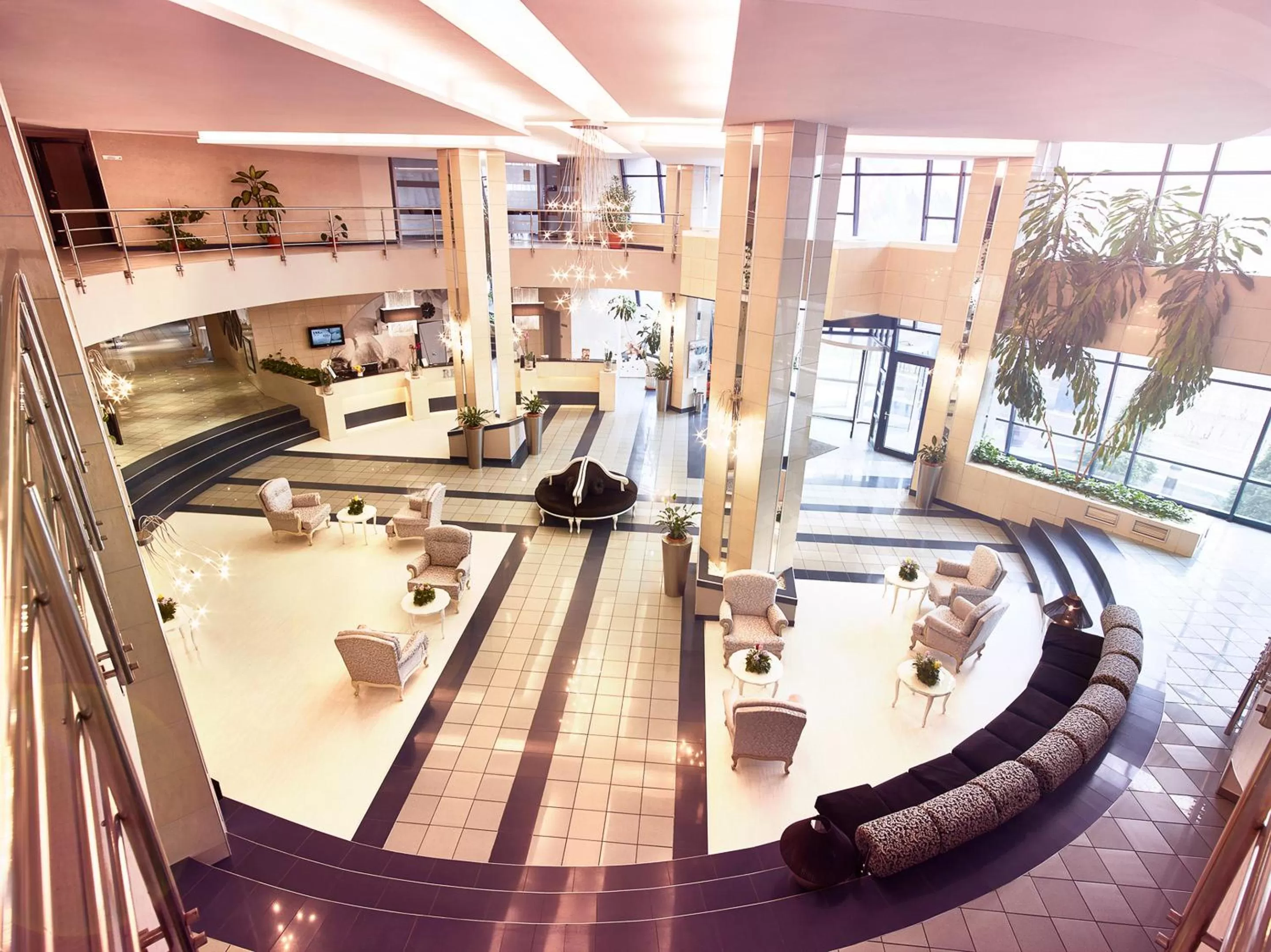 Lobby or reception in Continental Forum Oradea