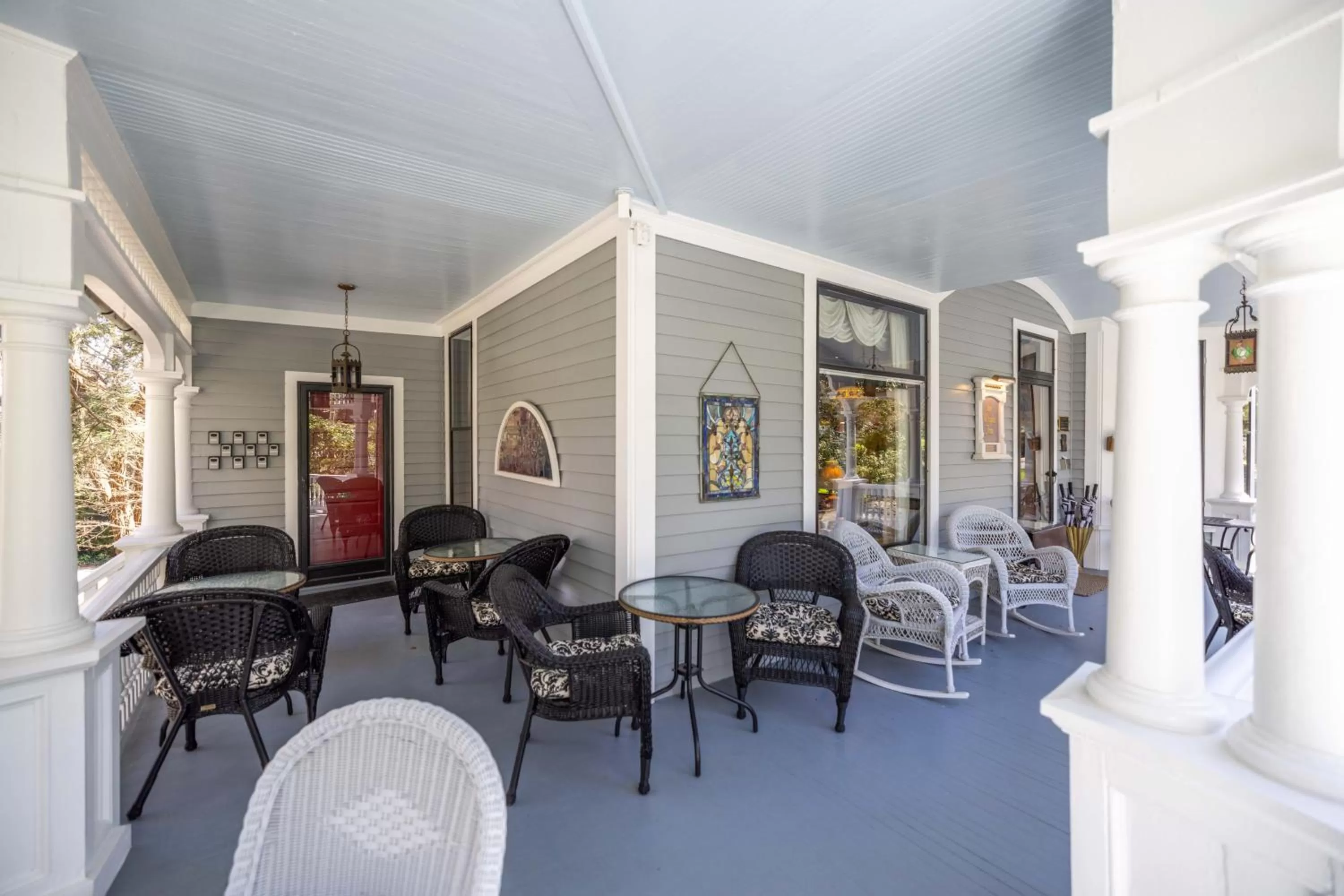 Patio, Restaurant/Places to Eat in The 1899 Wright Inn & Carriage House