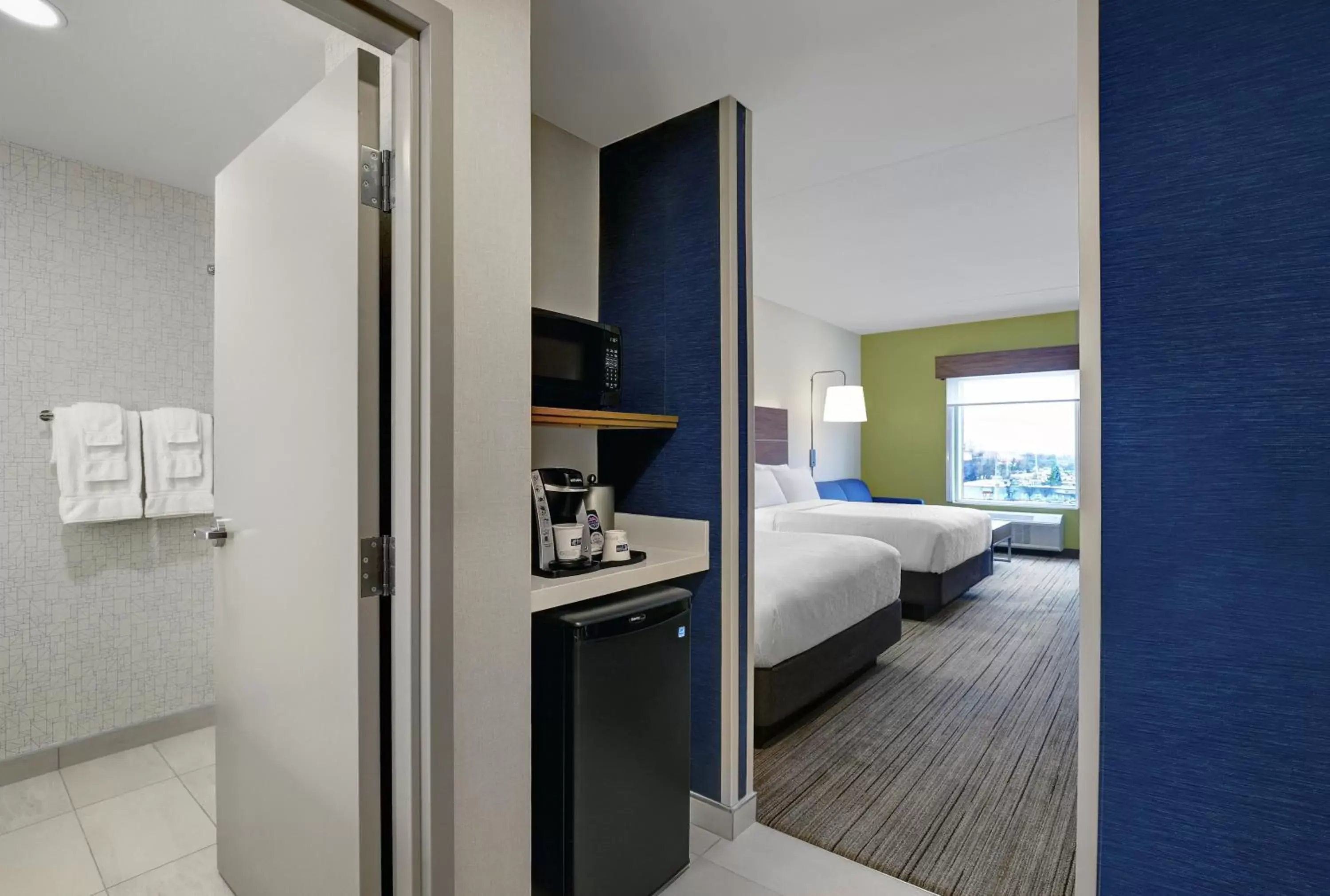 Bed in Holiday Inn Express & Suites - Collingwood