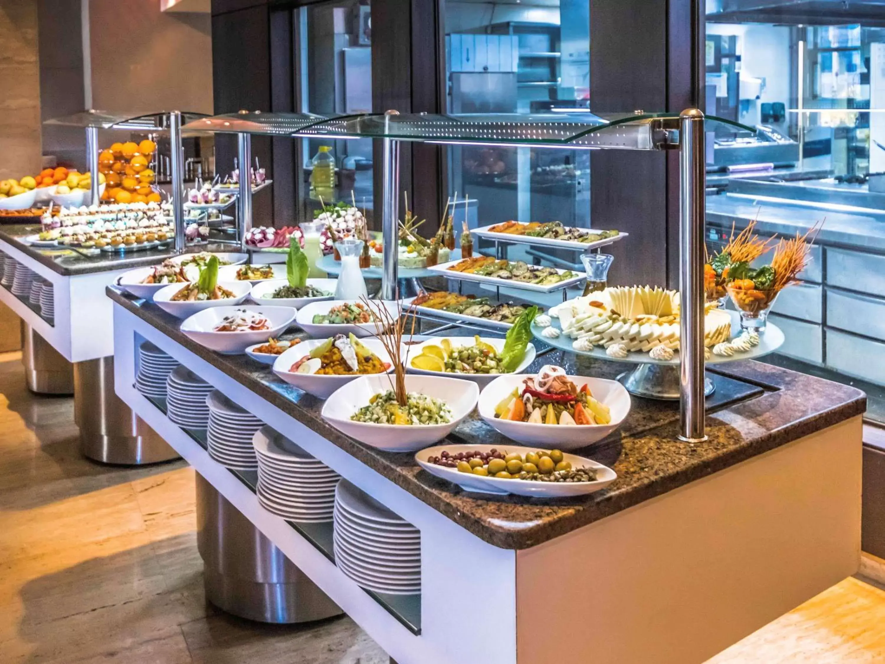 Restaurant/places to eat in Novotel Tunis