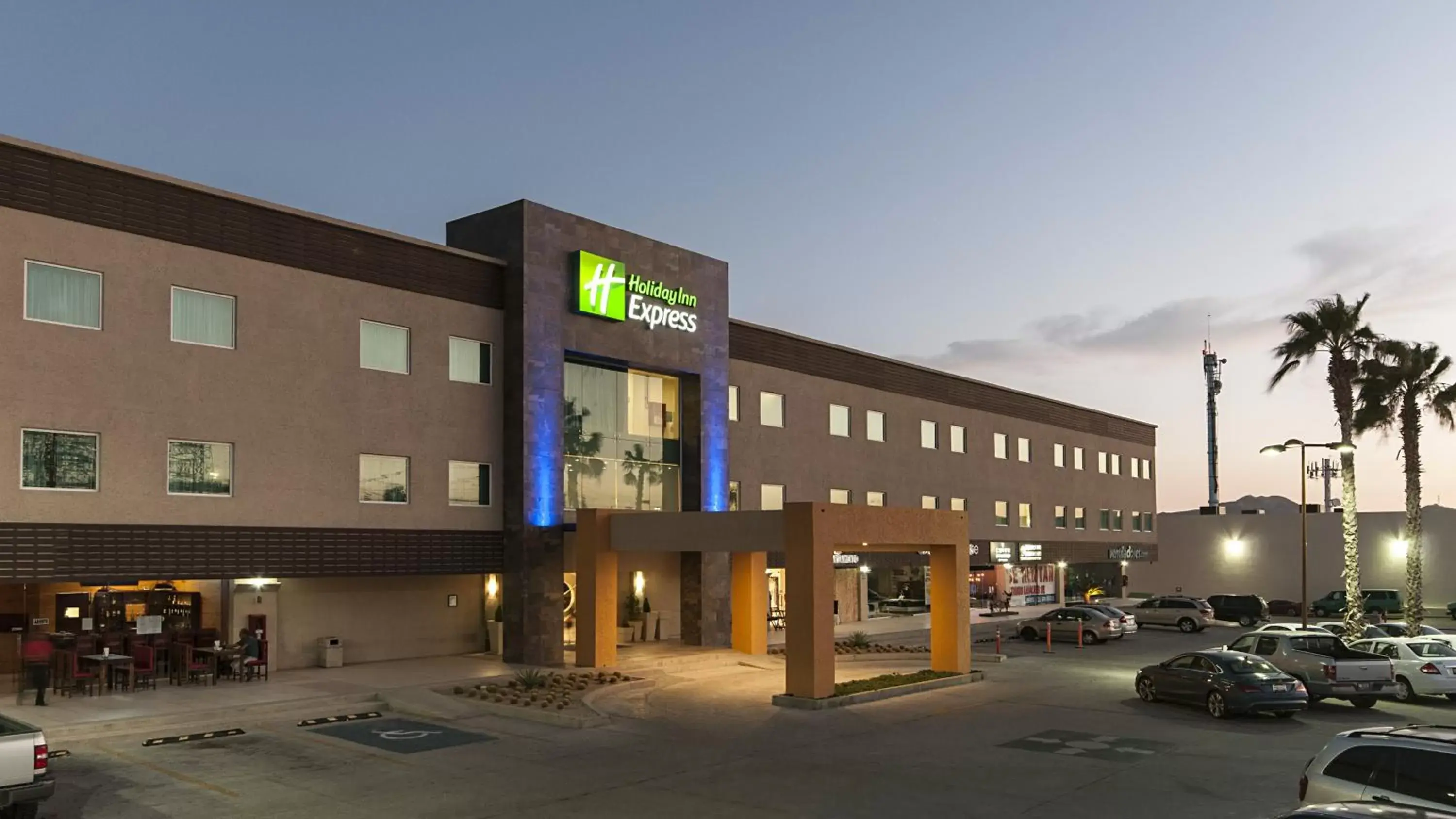 Property Building in Holiday Inn Express Cabo San Lucas, an IHG Hotel