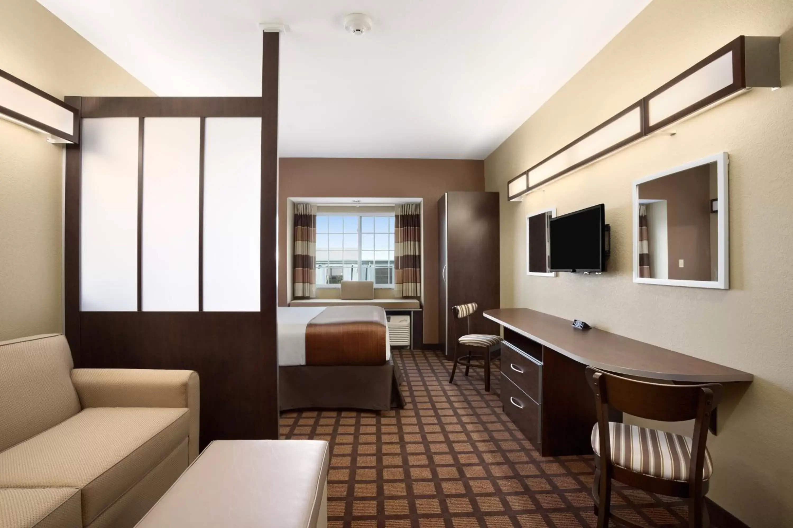 Bedroom, Seating Area in Microtel Inn and Suites Carrollton