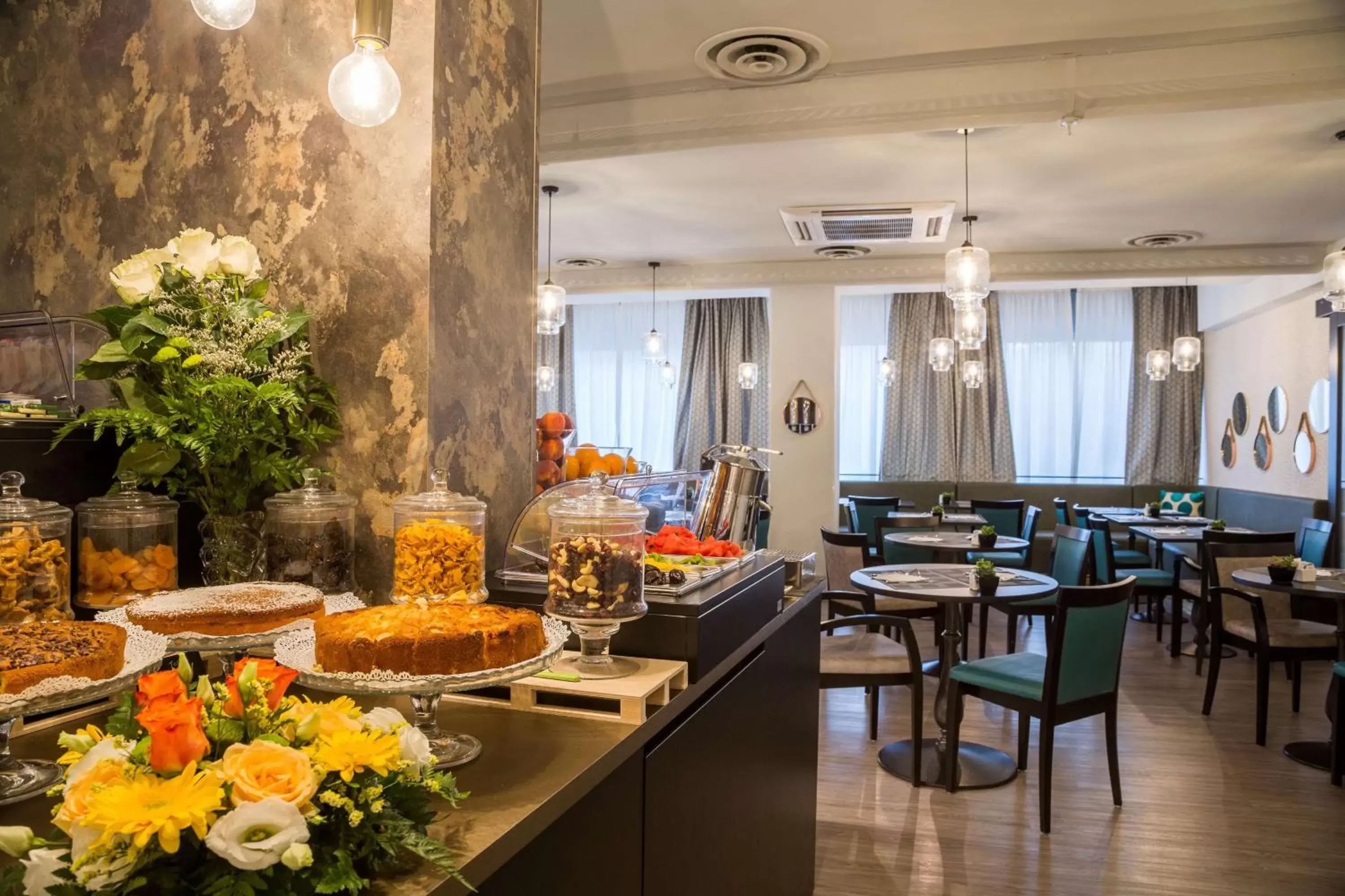 Restaurant/Places to Eat in Best Western Plus CHC Florence