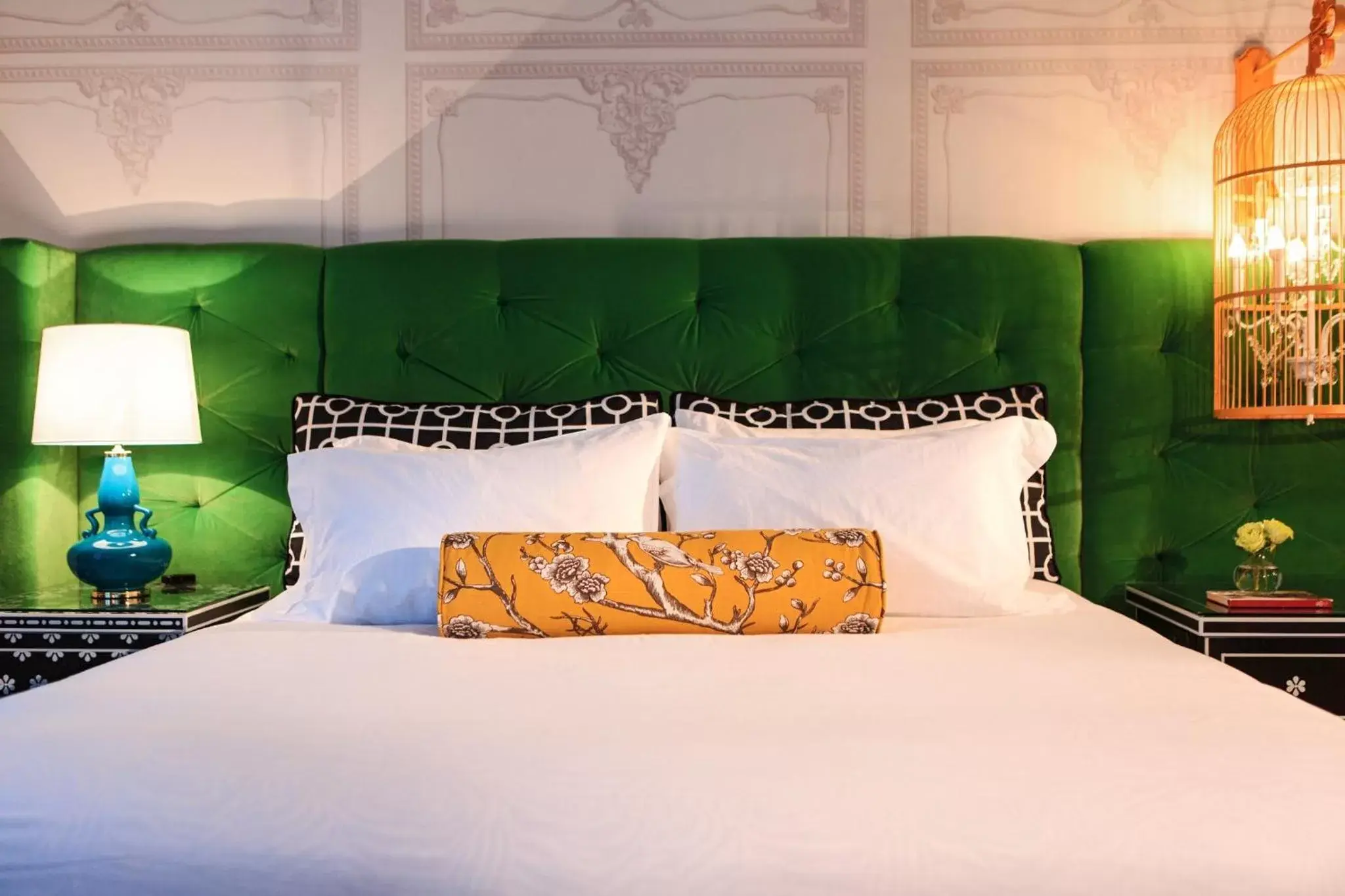 King Room with Accessible Tub - Mobility Access in Kimpton Hotel Monaco Pittsburgh by IHG King Room with Accessible Tub - Mobility Access in Kimpton Hotel Monaco Pittsburgh by IHG