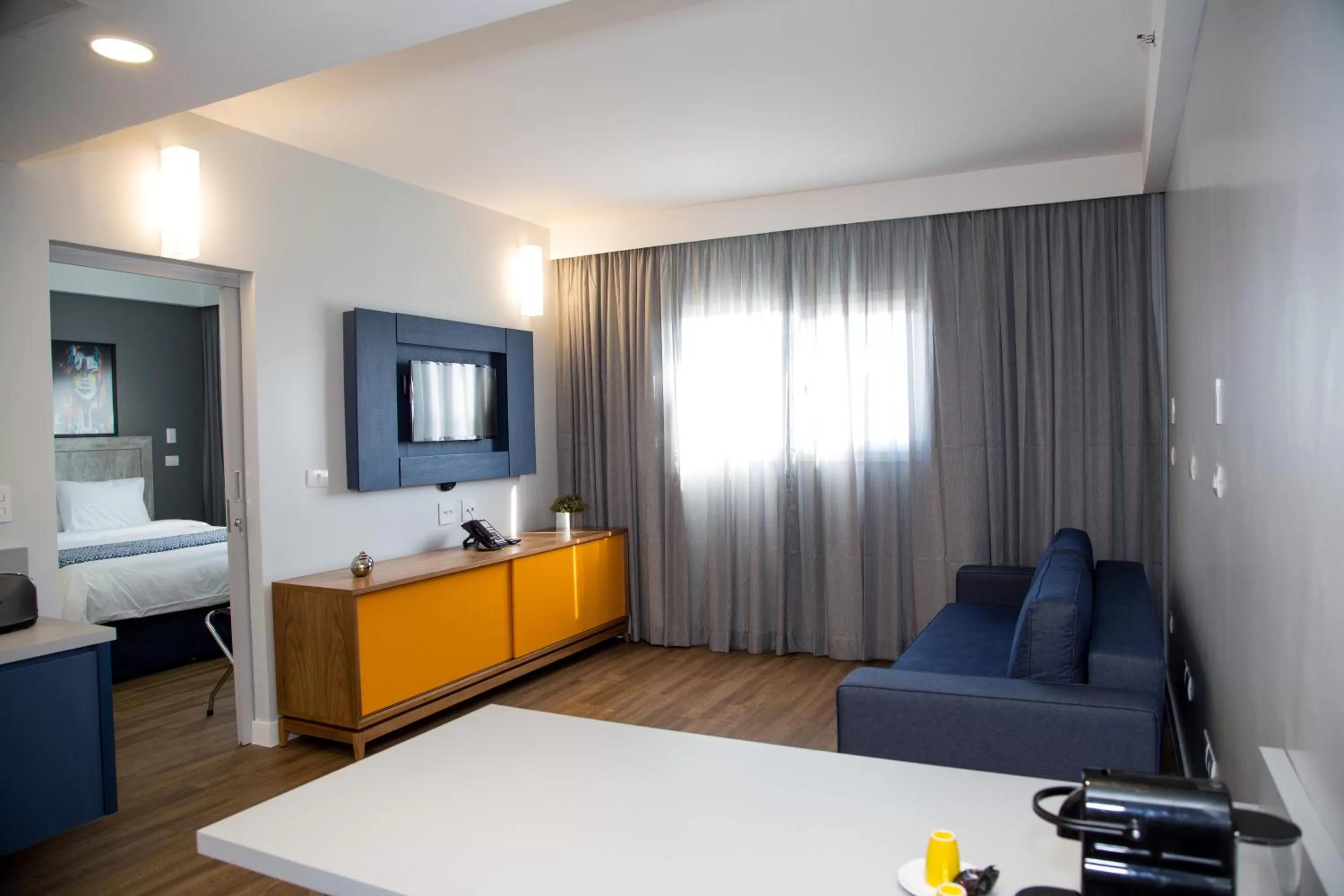 Living room, Bed in All Inn Sorocaba