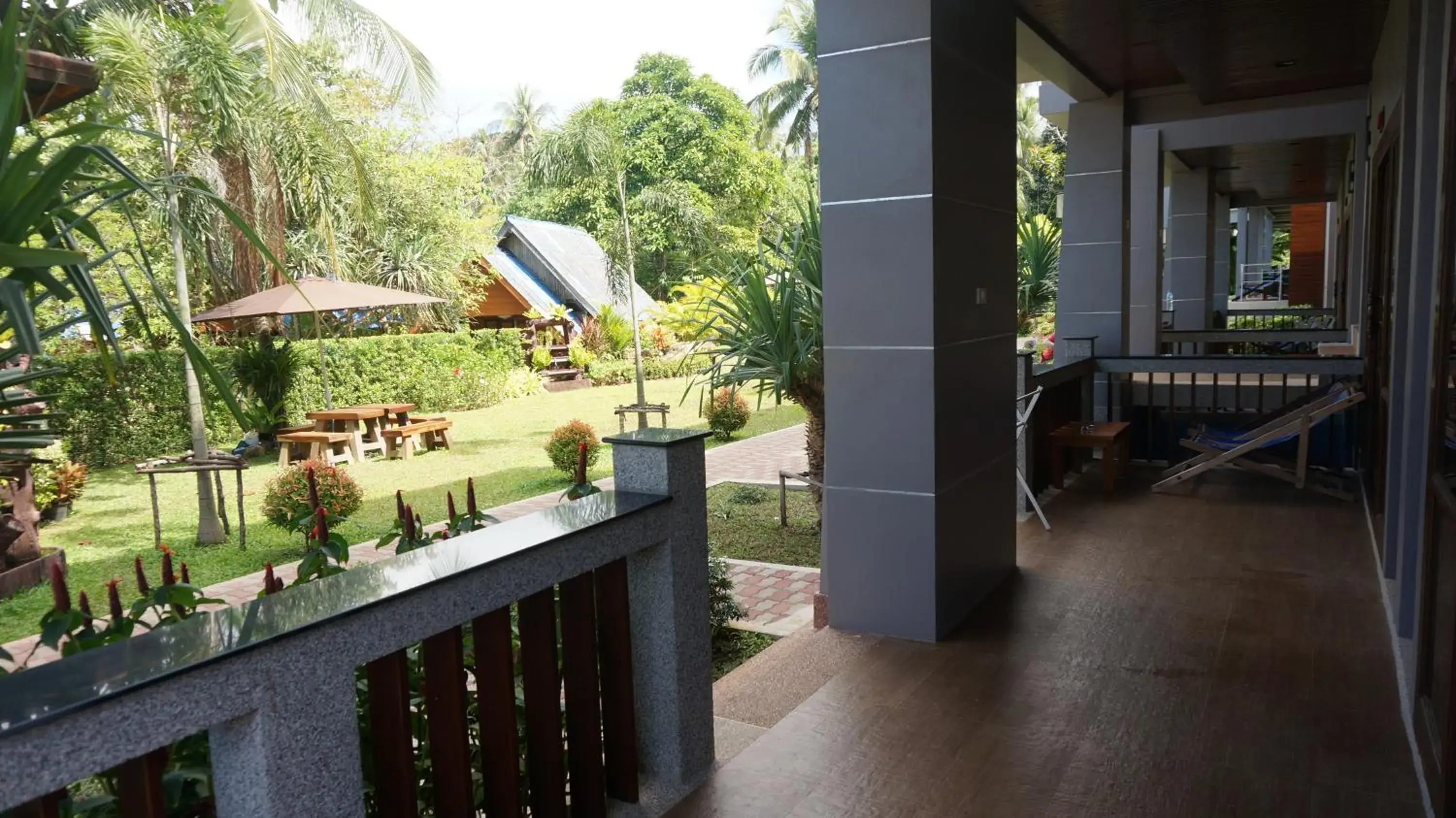 Day in Lanta Intanin Resort - SHA Extra Plus